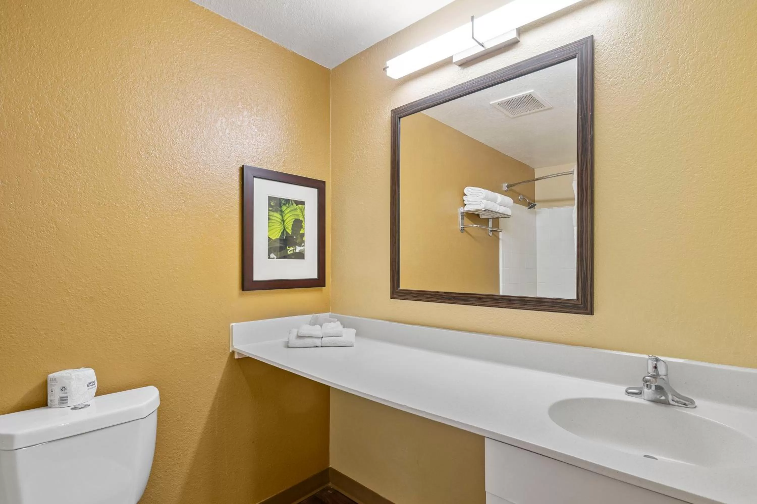 Bathroom in Extended Stay America Suites - Washington, DC - Falls Church - Merrifield