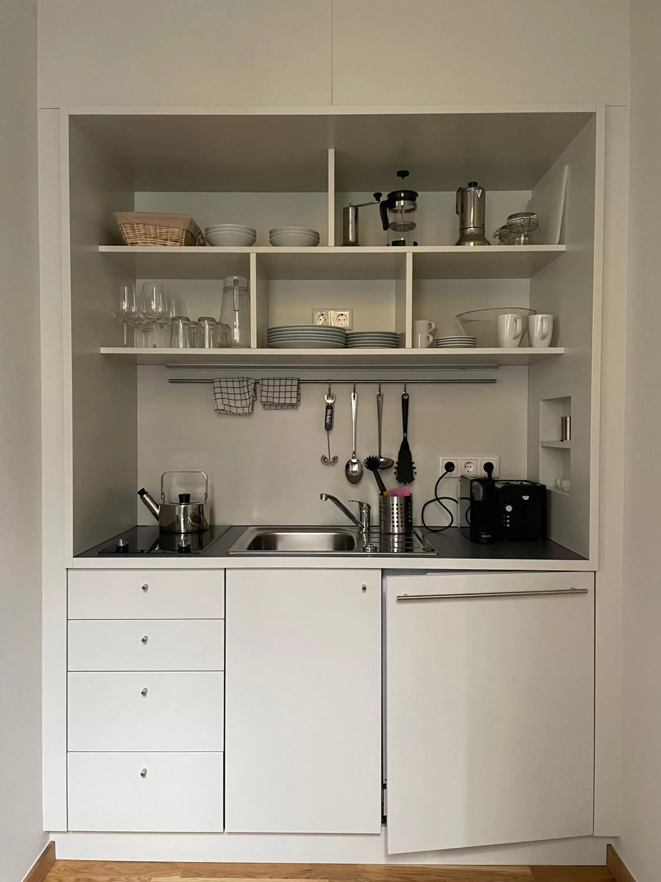 Kitchen or kitchenette in Gästehaus Phantasie