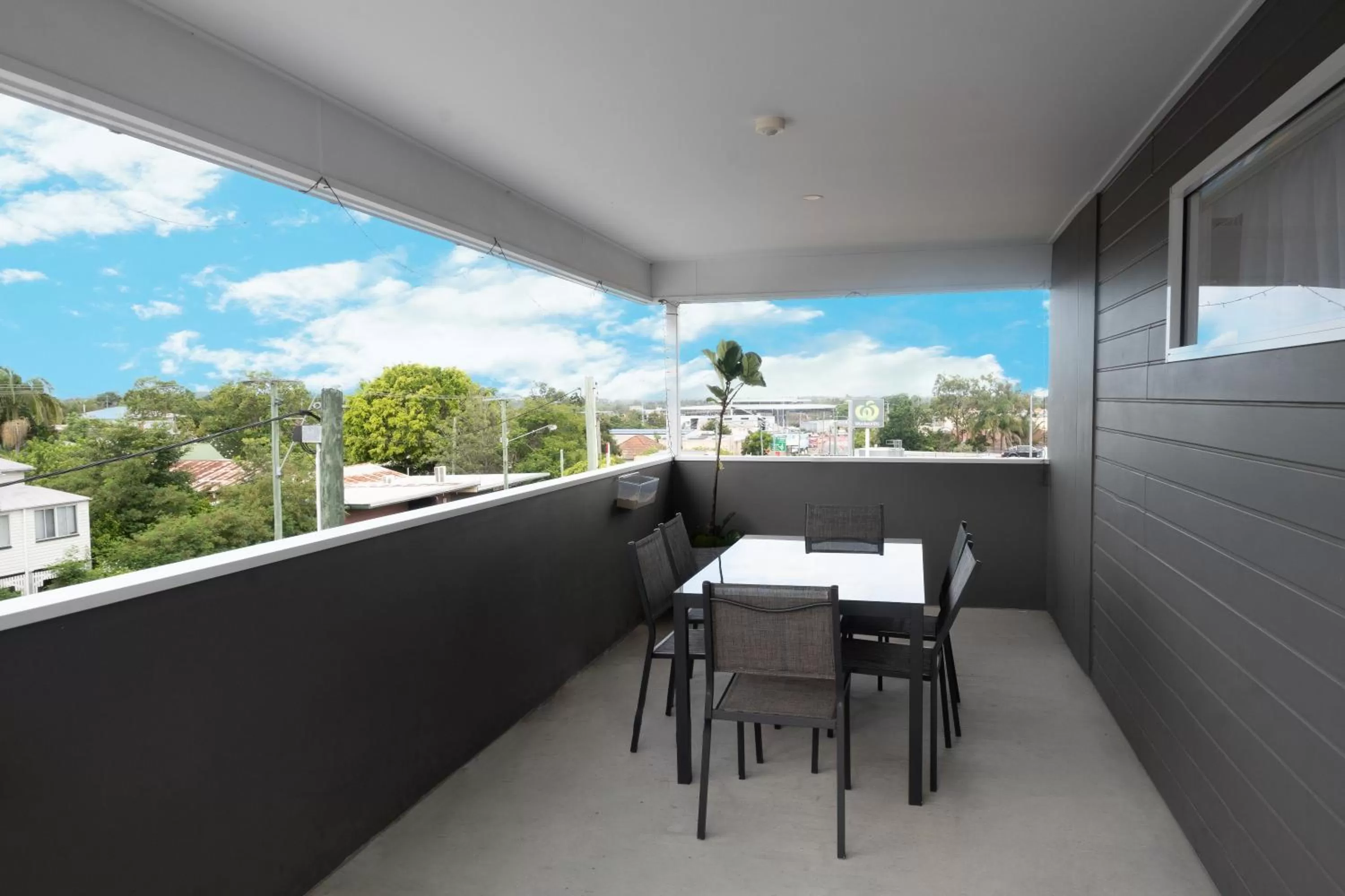 Balcony/Terrace in Petrie Mill Motel