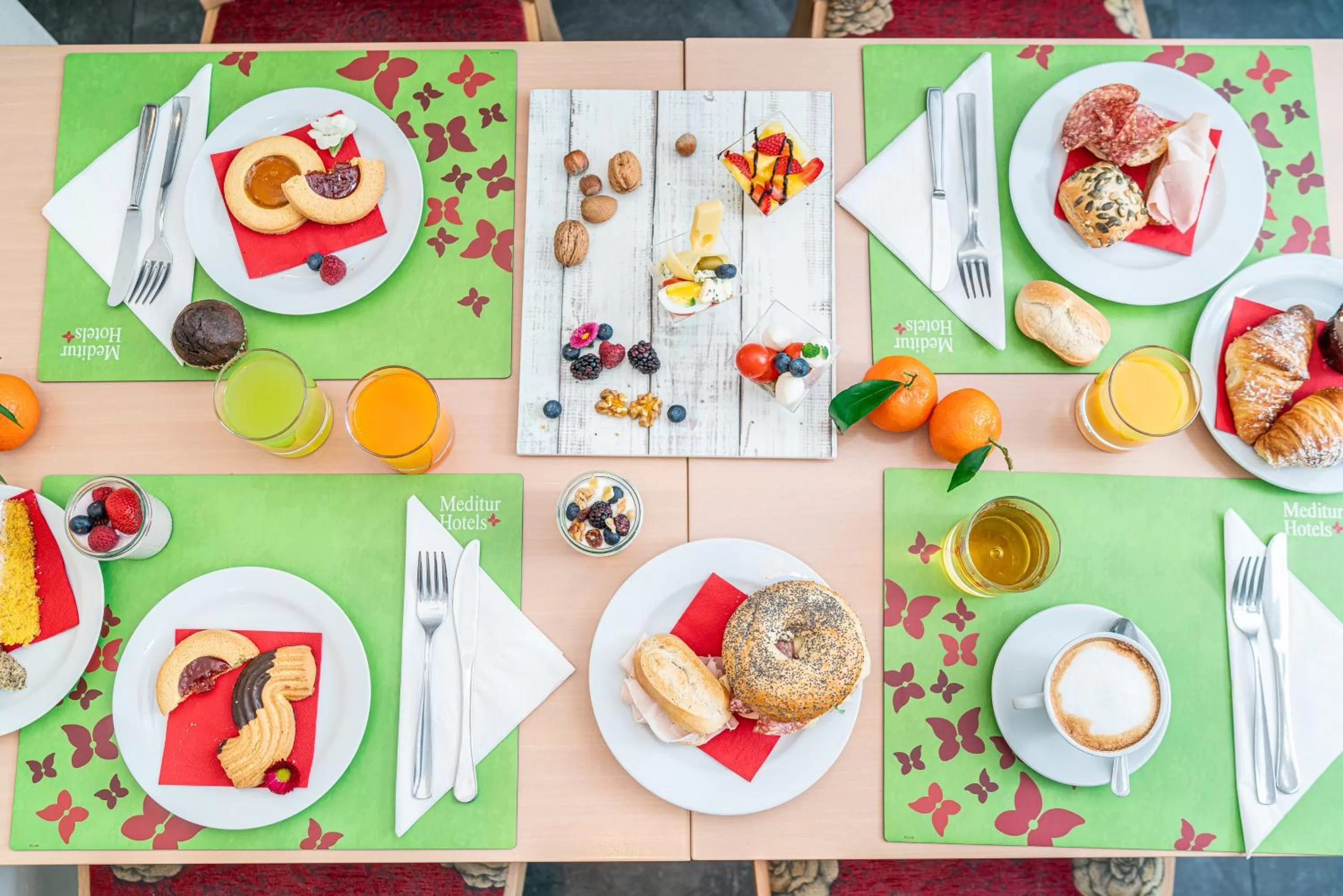 Food and drinks in Meditur Hotel Udine Nord