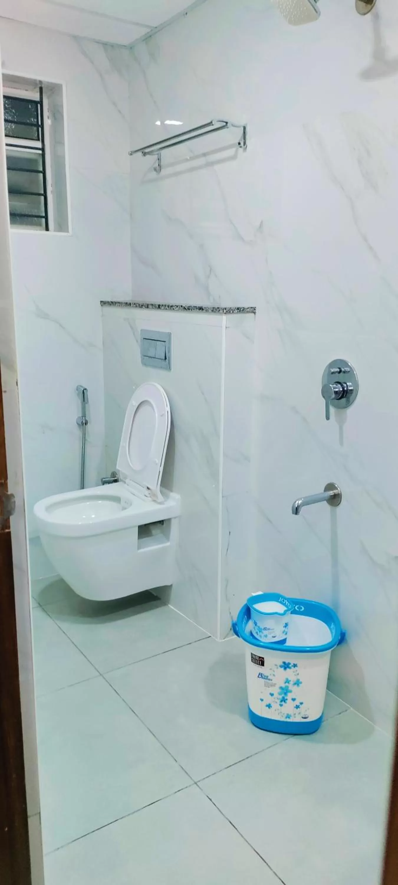 Toilet, Bathroom in Keerthis Royal Suites - Hotel Near Kempegowda International Airport