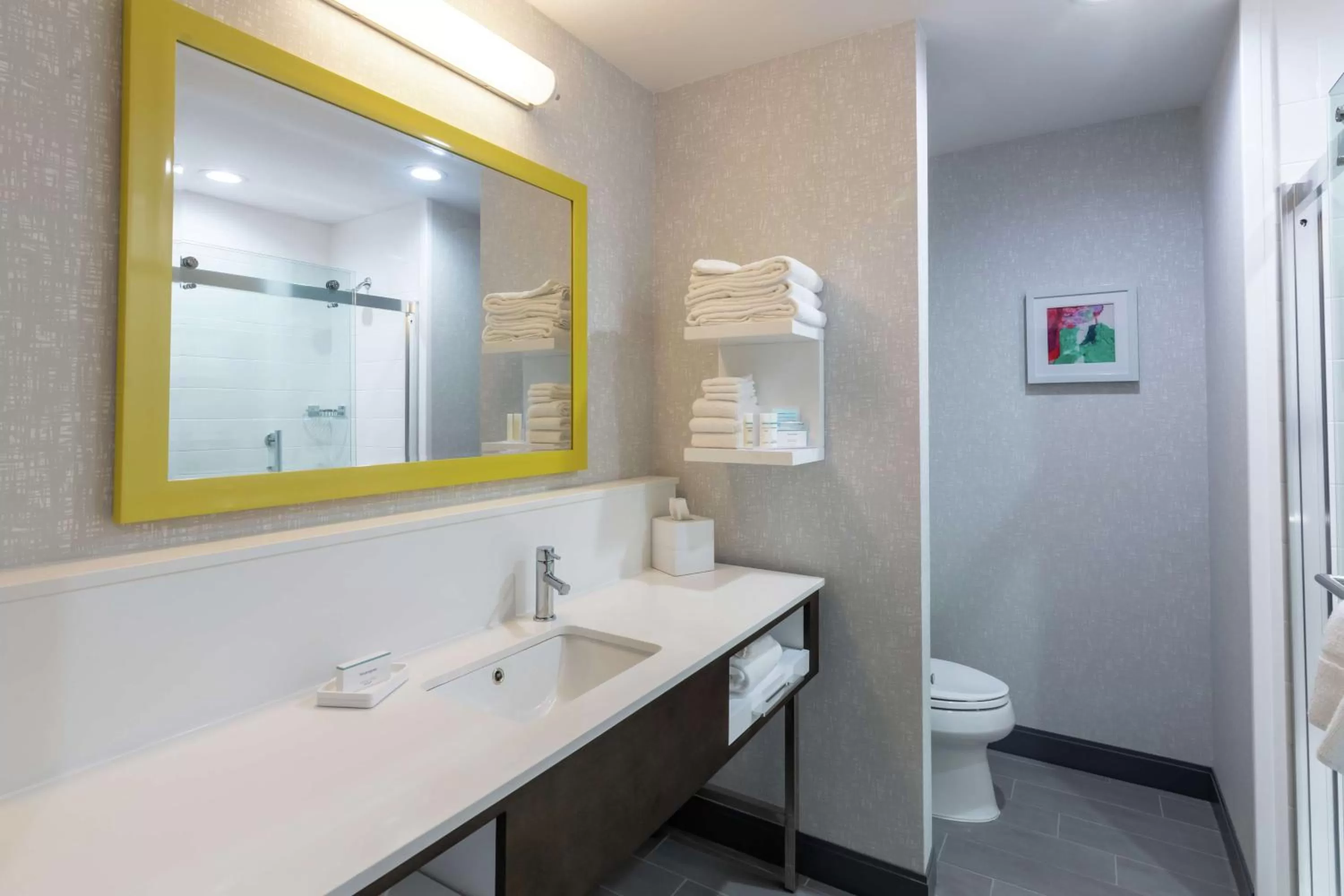 Bathroom in Hampton Inn & Suites Dallas East