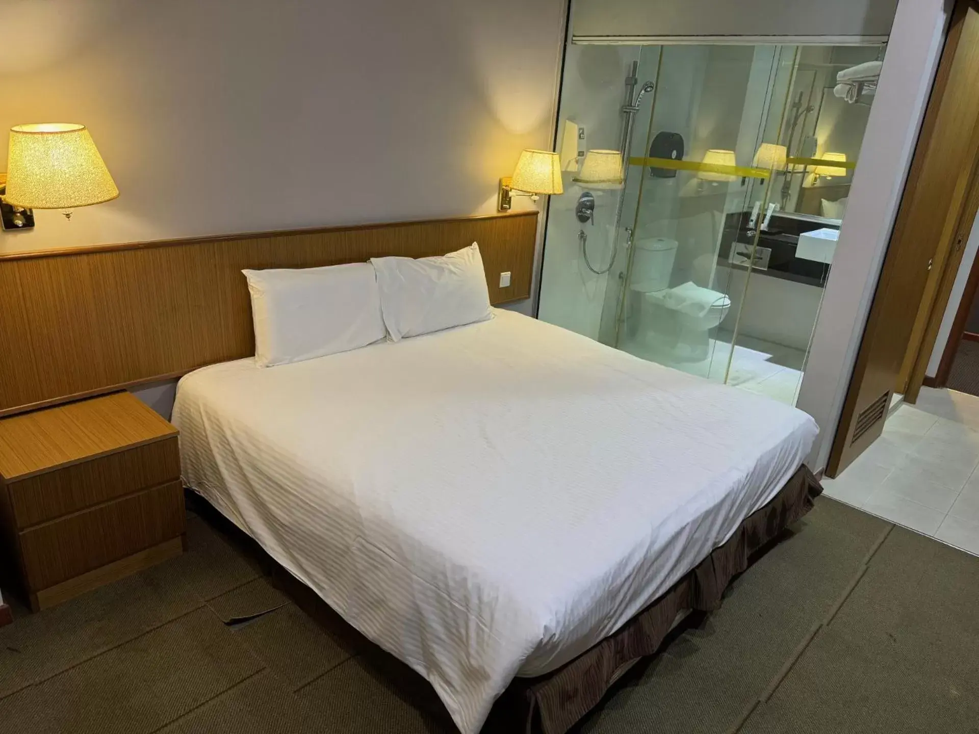 Economy King (No Window) in New Cape Inn Economy King (No Window) in New Cape Inn