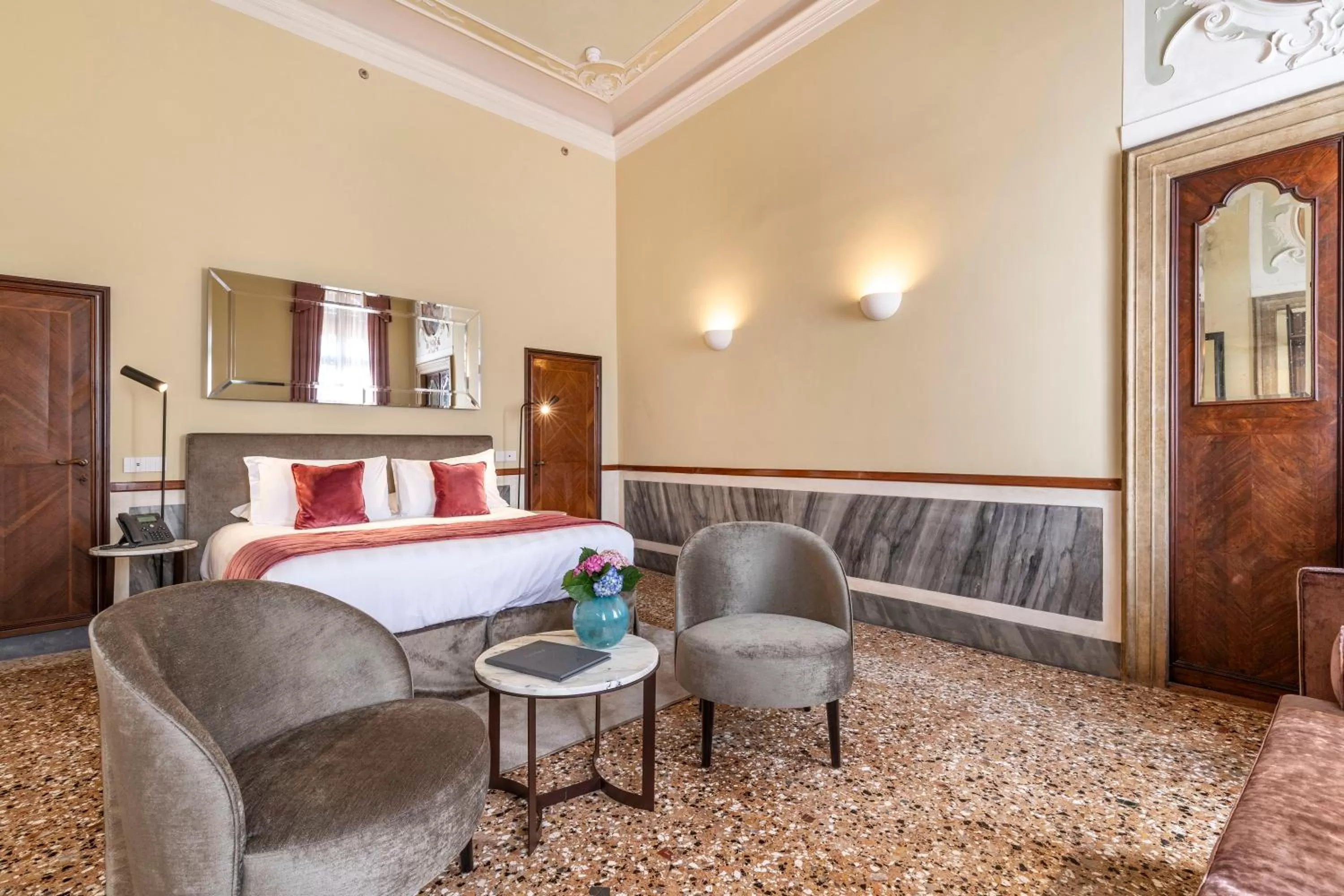 Bedroom, Bed in Palazzo Keller