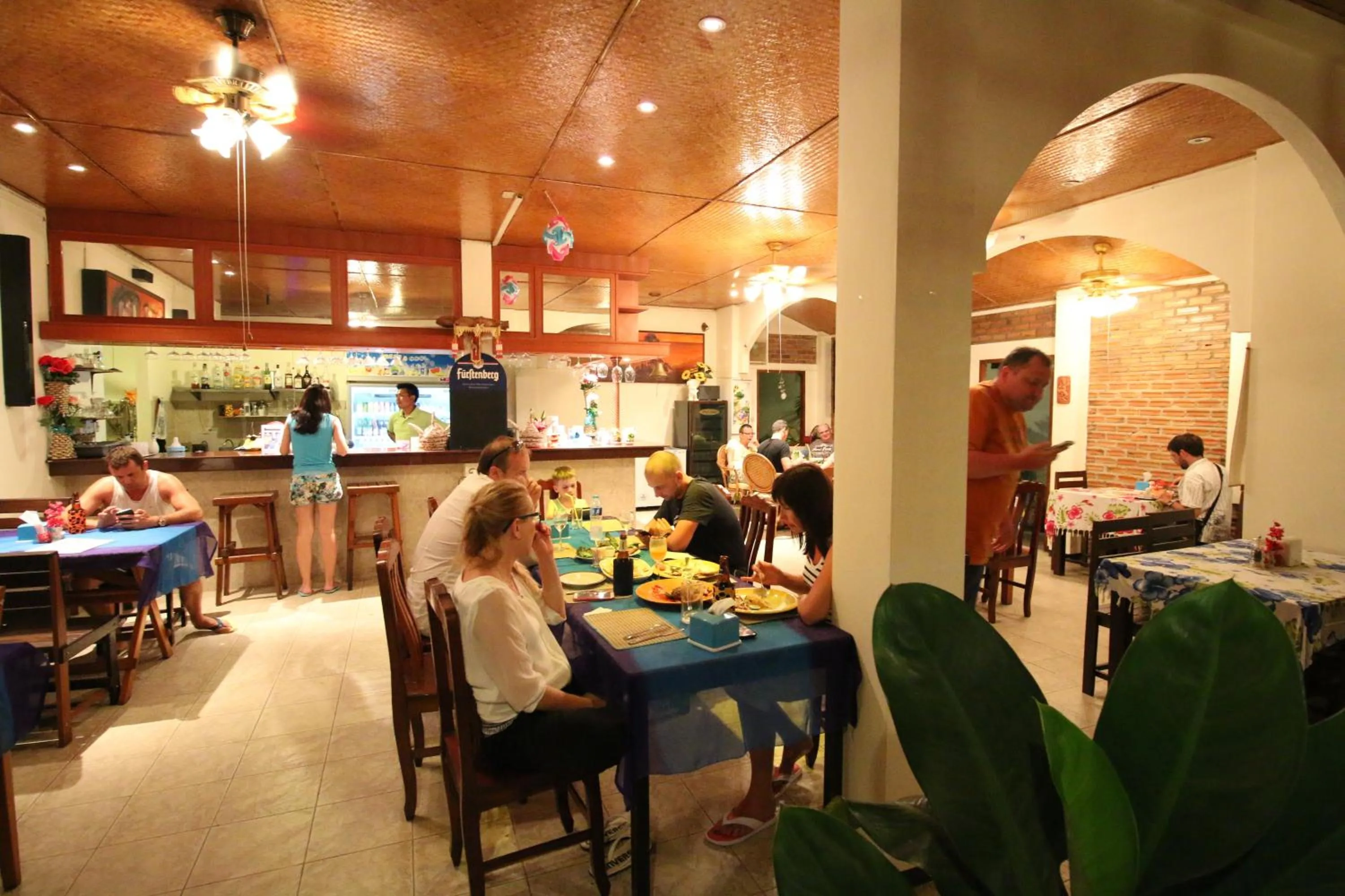 Restaurant/places to eat in Ya Nui Resort - SHA EXTRA Plus