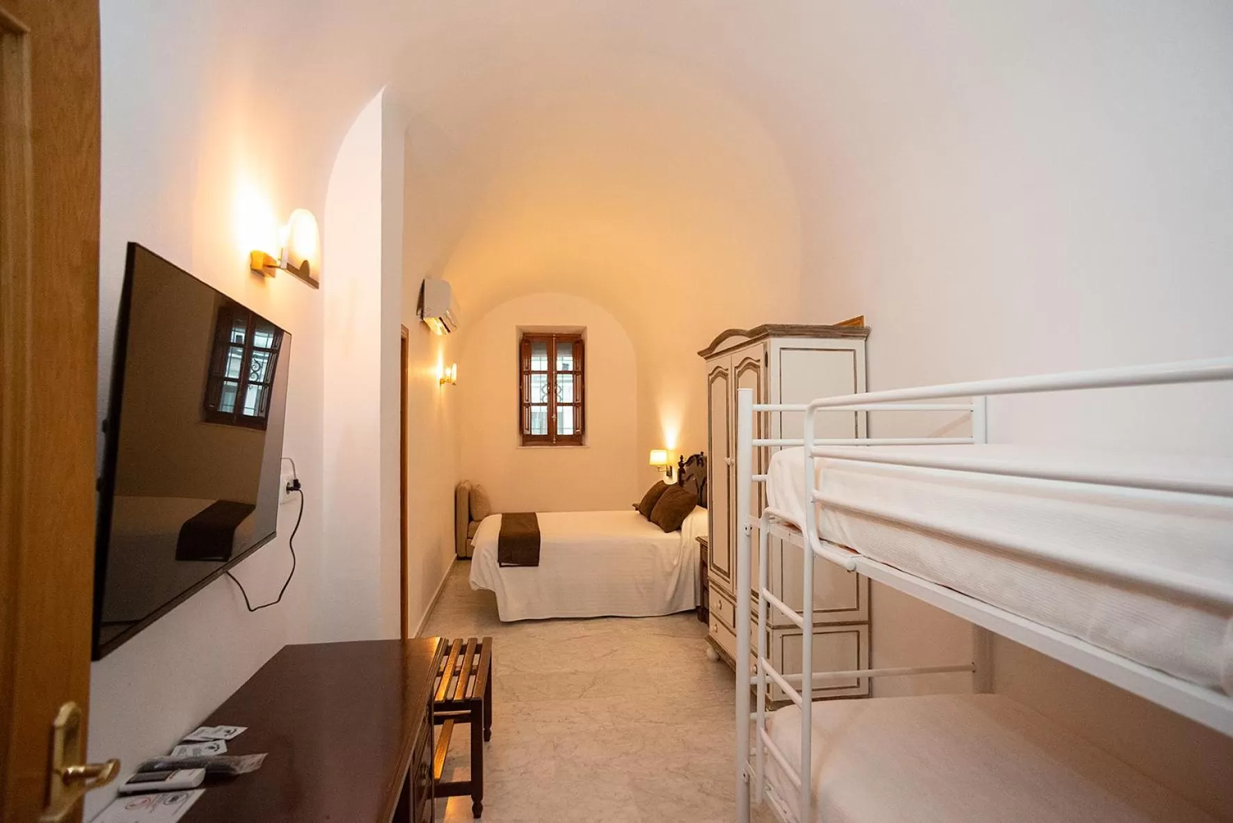 Photo of the whole room, Bed in Hotel Casa Palacio la Sal