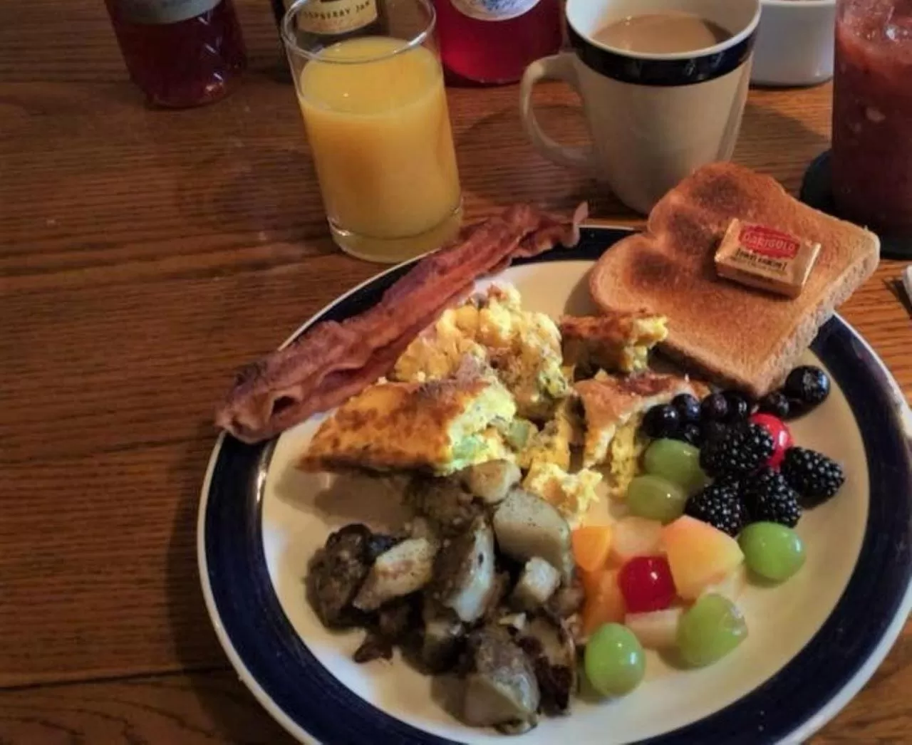 Breakfast in McKinley View B&B