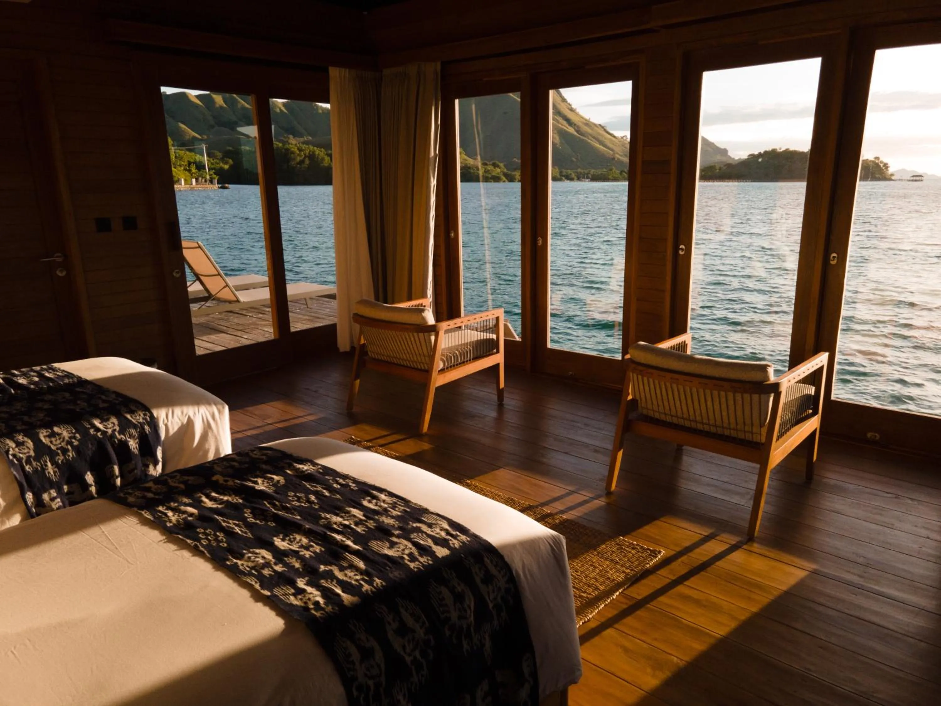 View (from property/room), Bed in Menjaga Bay