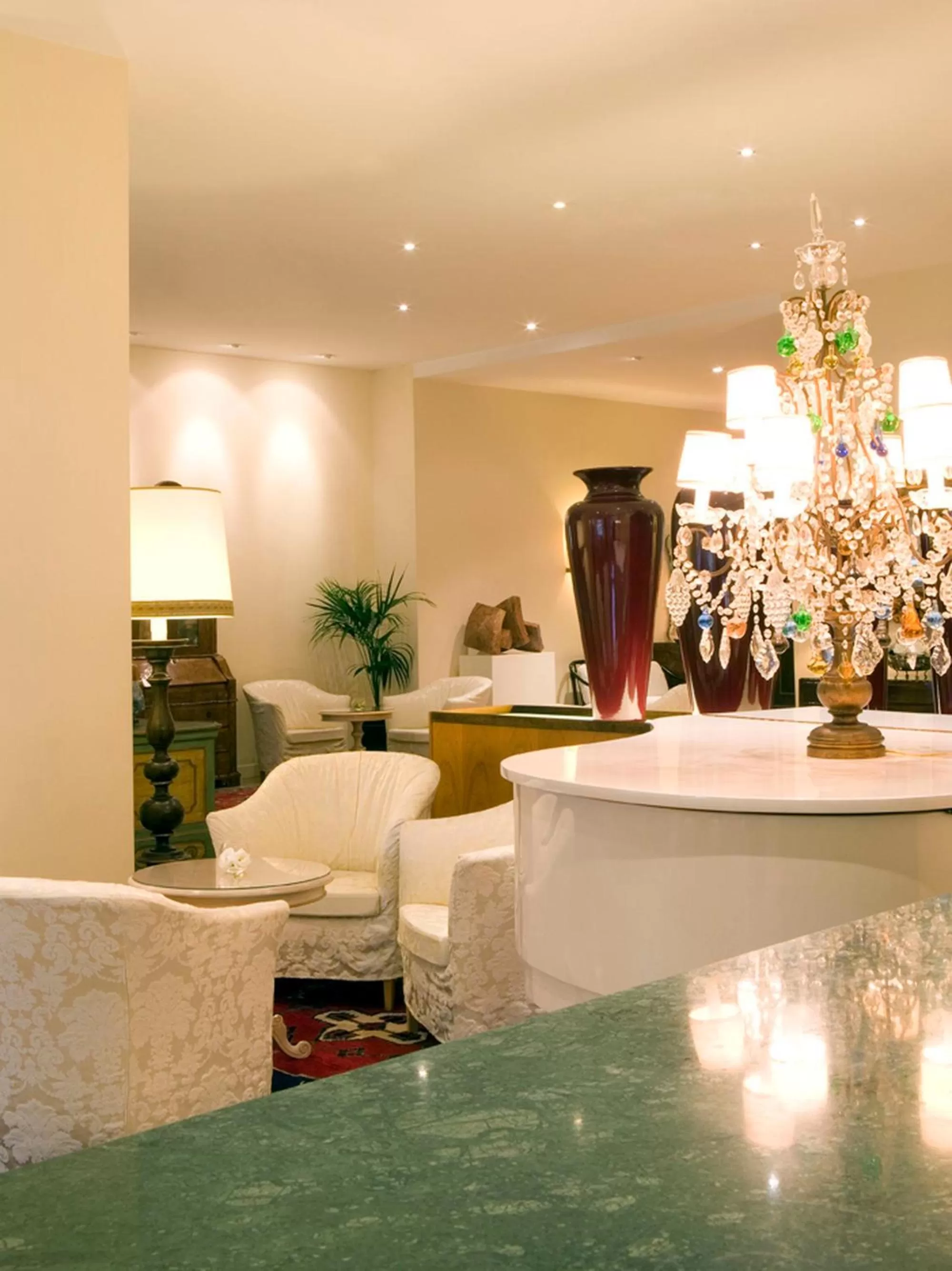 Lobby or reception in National Hotel