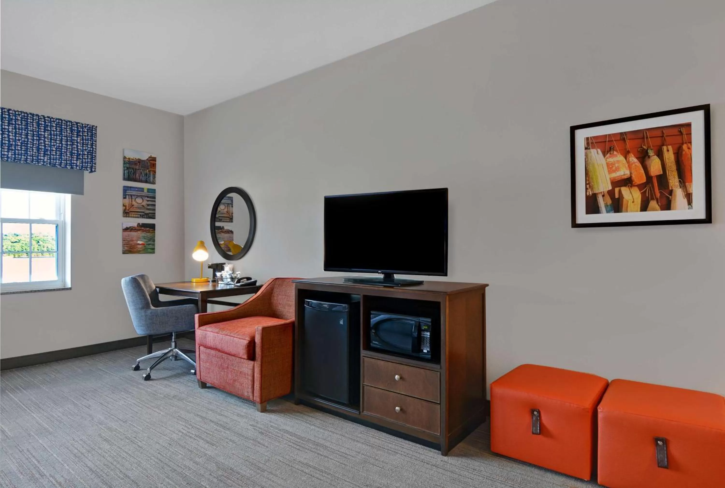 Bedroom in Hampton Inn Bath - Brunswick Area , ME
