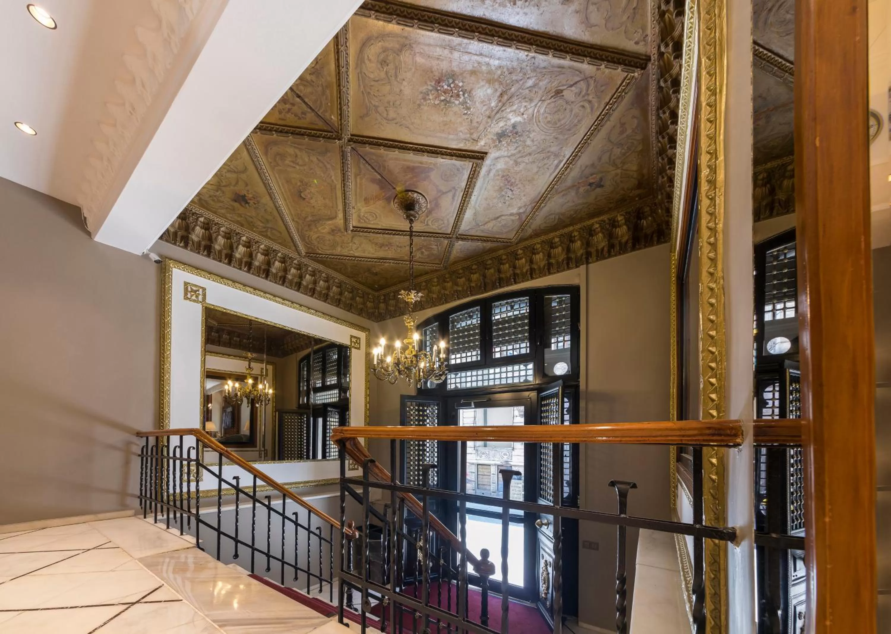 Property building in Vardar Palace Hotel - Special Category