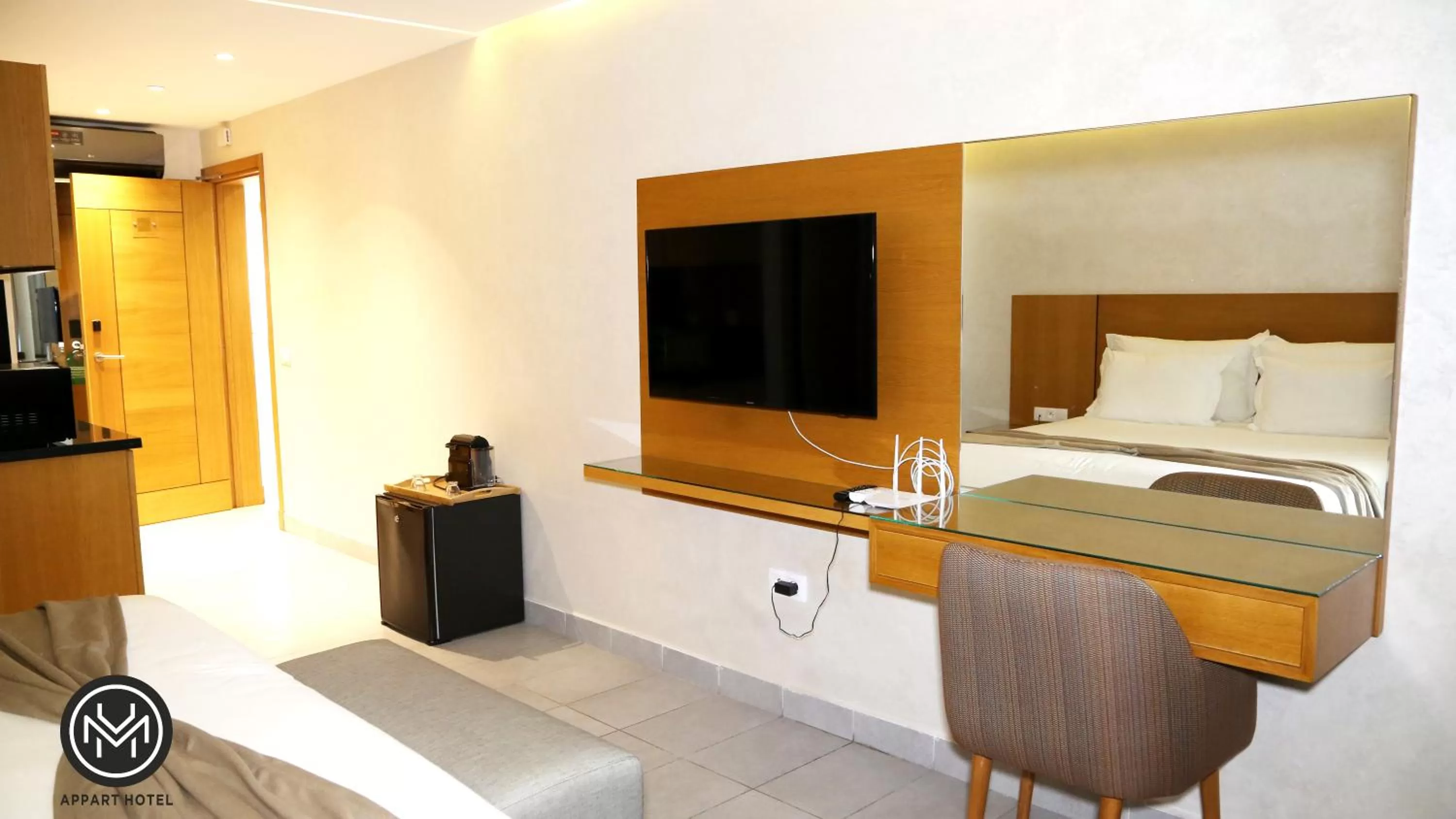 Evening entertainment, Bed in Maarif Home Casablanca