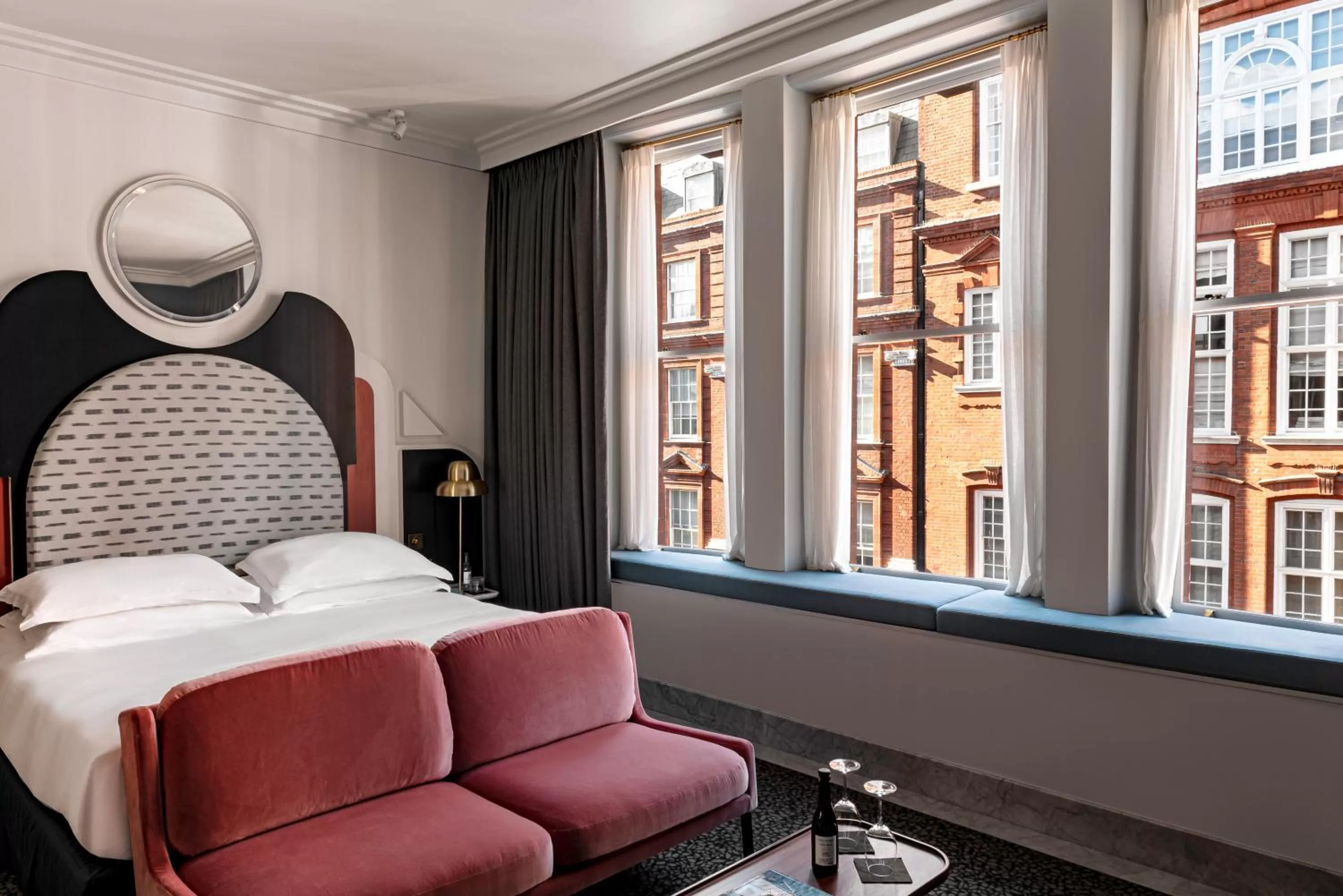 Bed in Henrietta Experimental