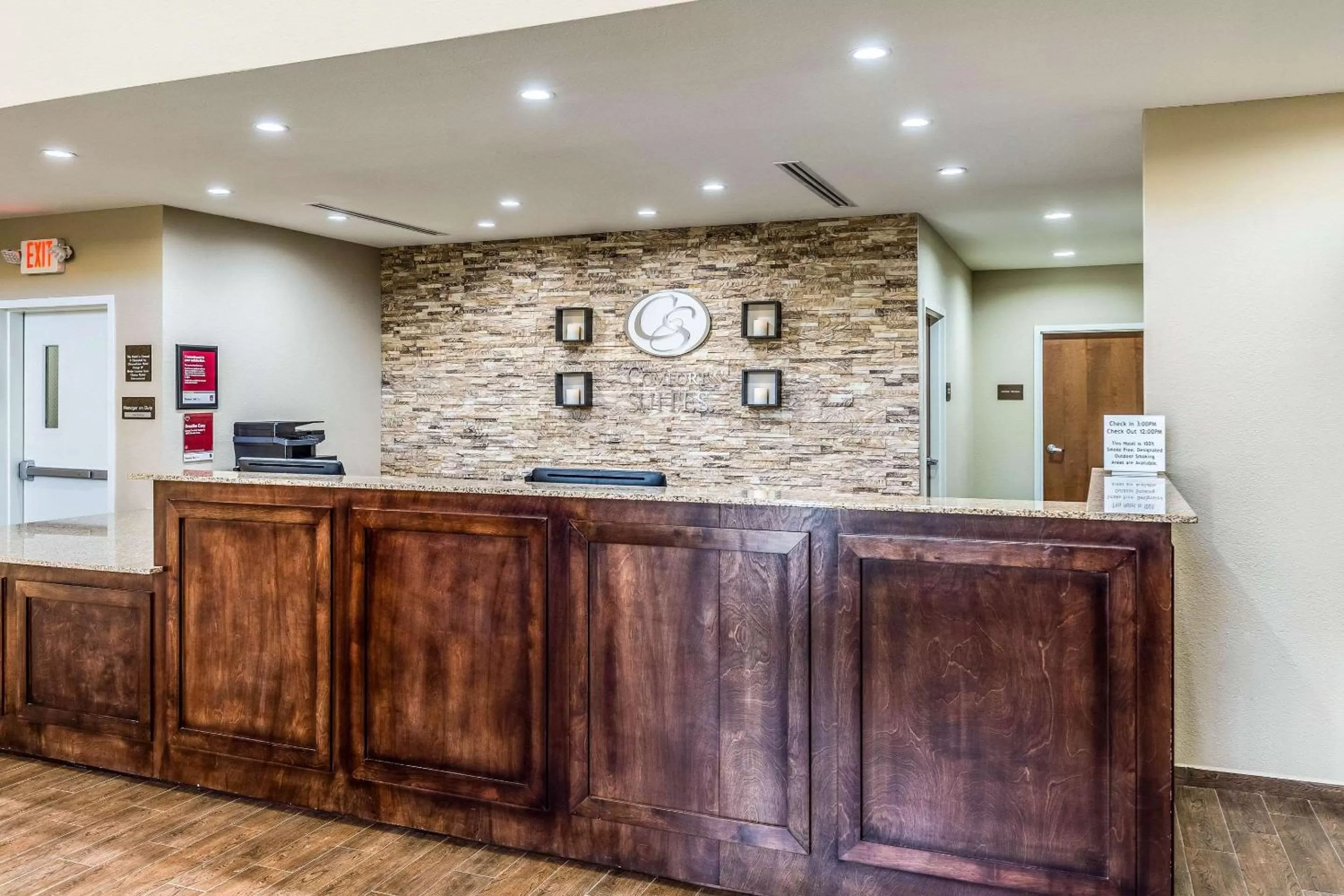 Lobby or reception in Comfort Suites