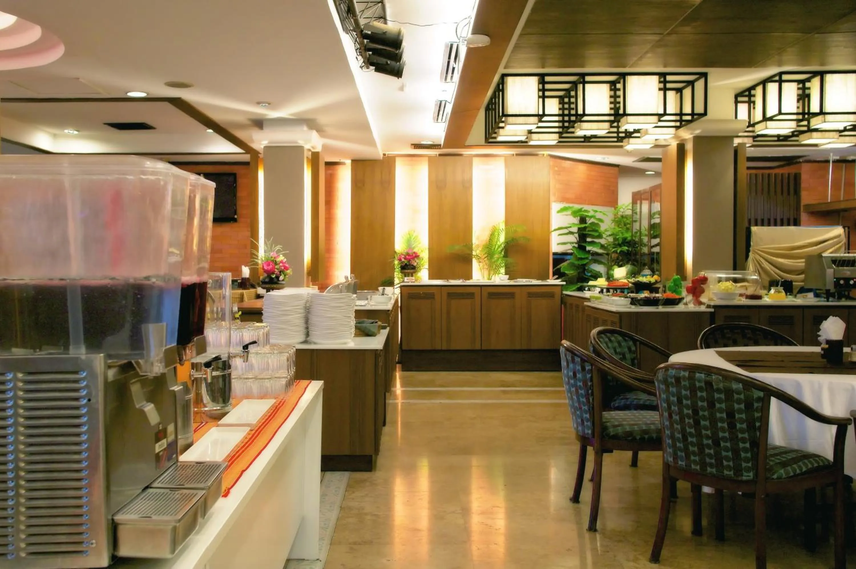 Restaurant/places to eat in Chiangmai Gate Hotel