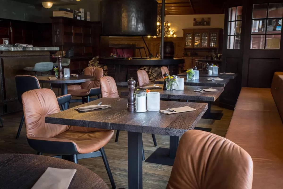 Restaurant/places to eat in Wailtl Hotel