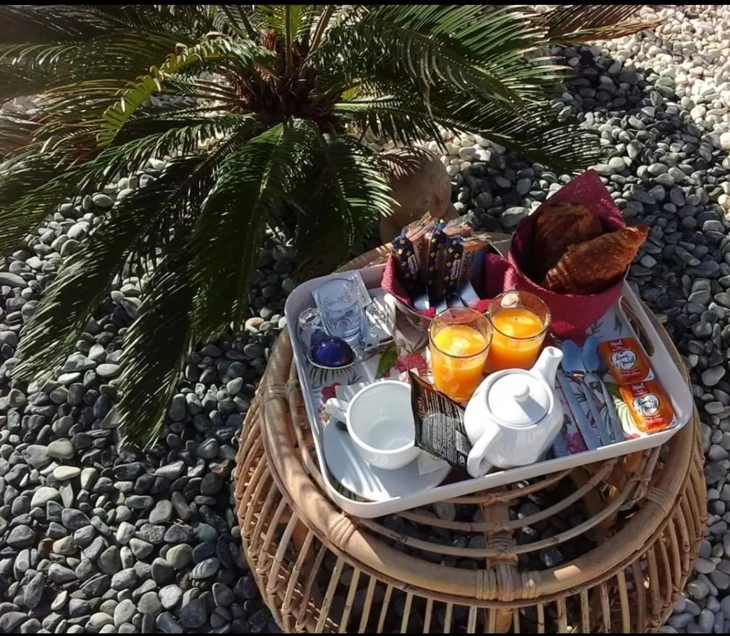 Breakfast in Amoremio