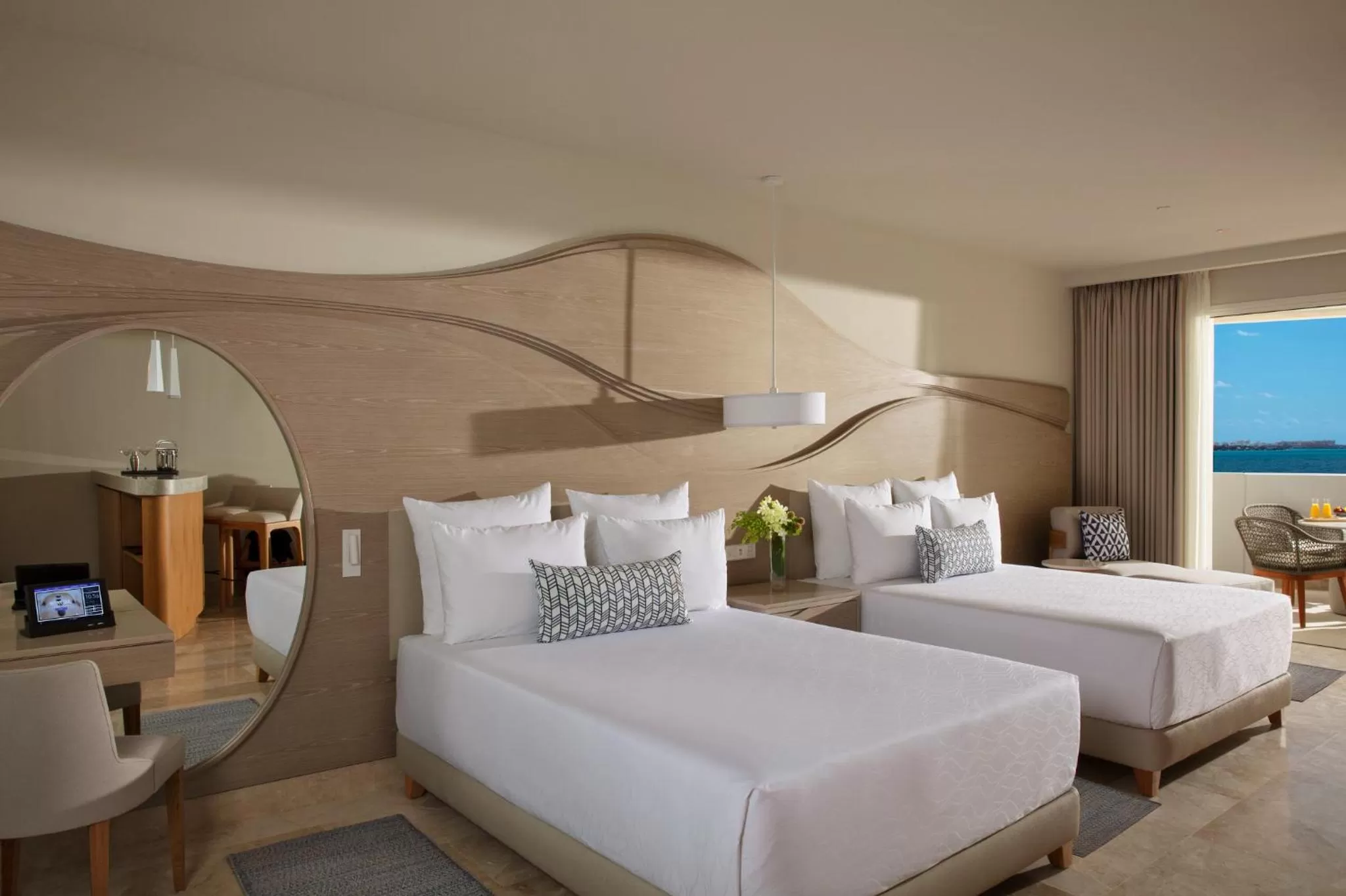 Bed in Breathless Cancun Soul Resort & Spa - Adults Only - All Inclusive