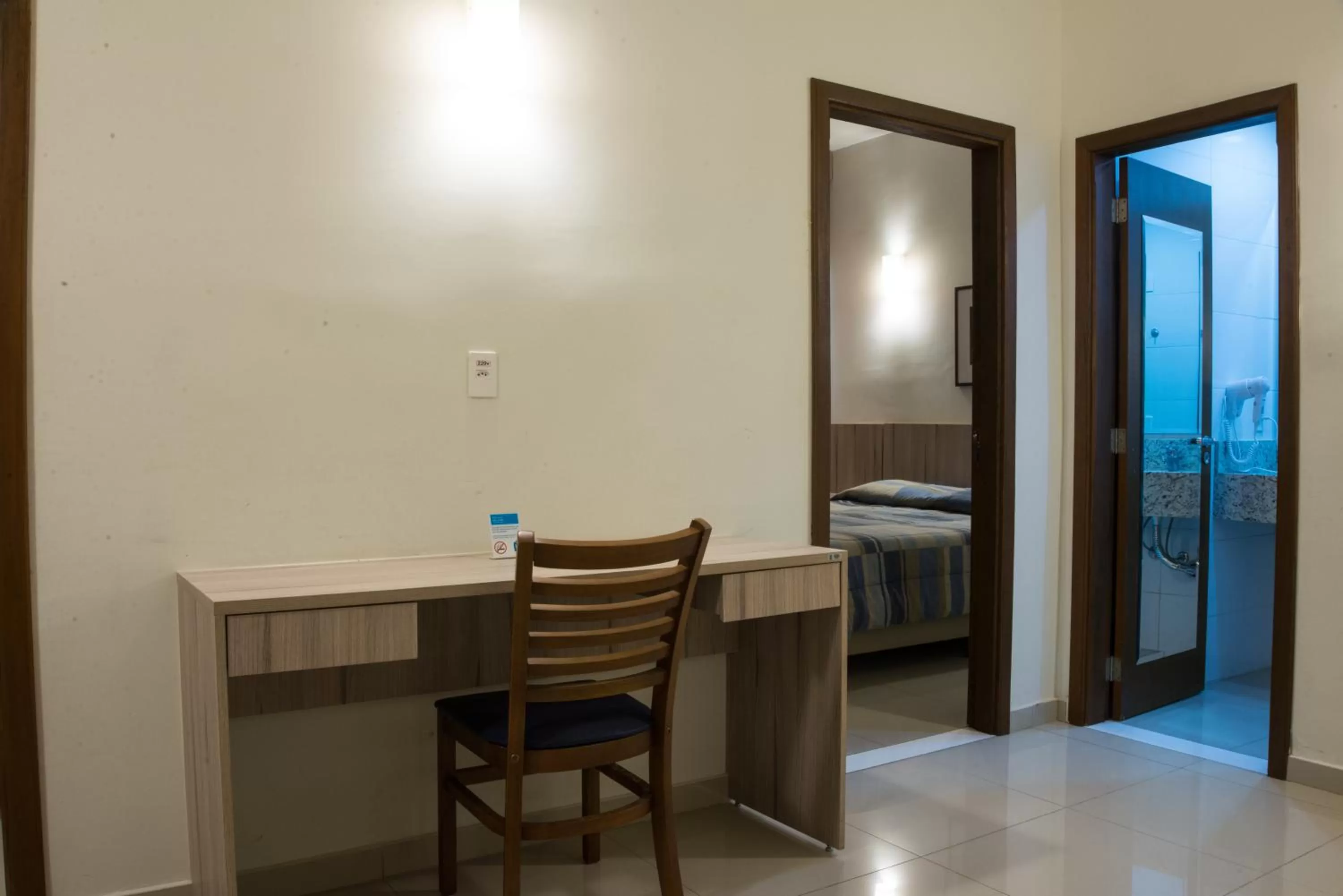 Photo of the whole room, Bed in Hotel Estação 101 - Itajaí