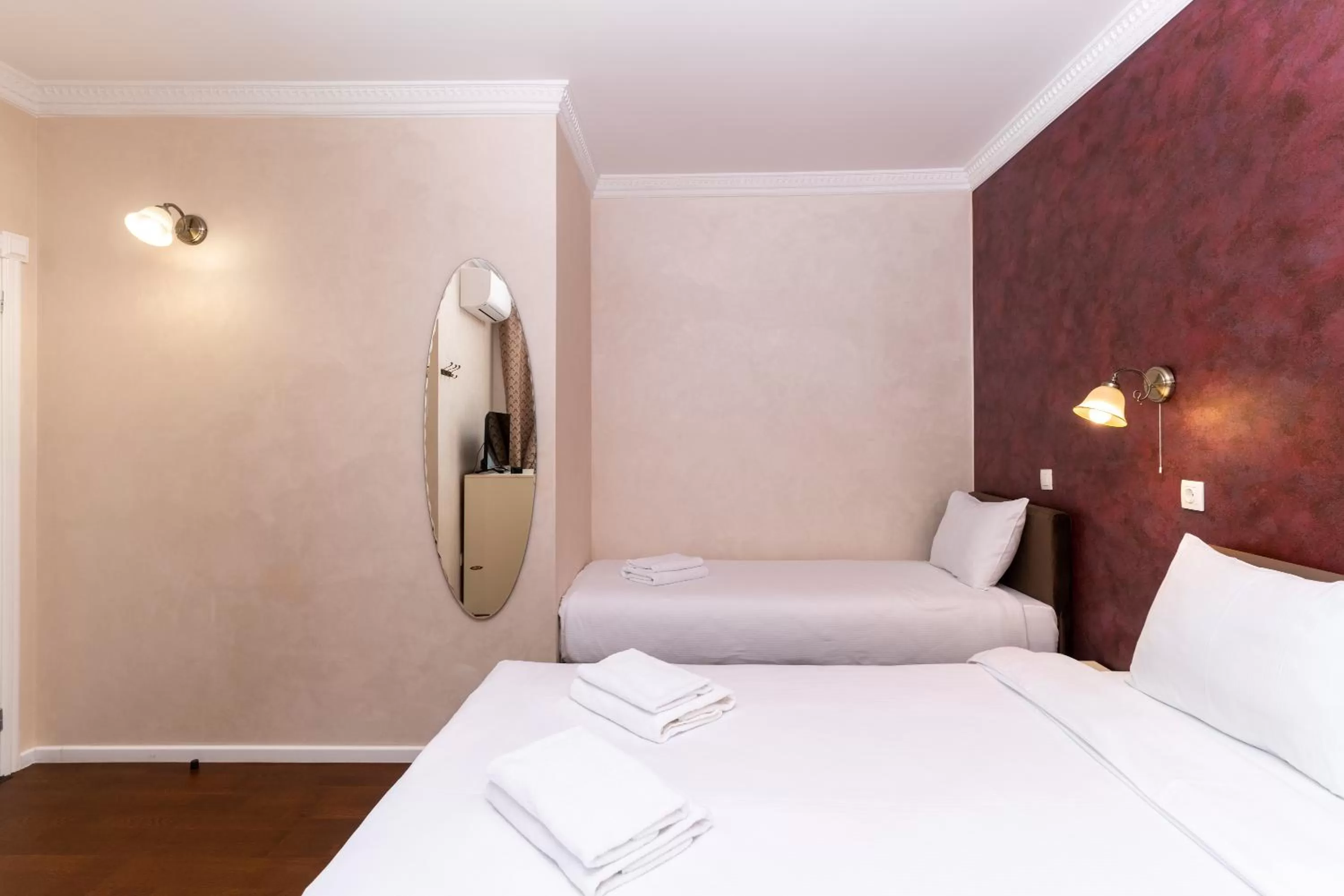 Bedroom, Bed in Ornament Hotel