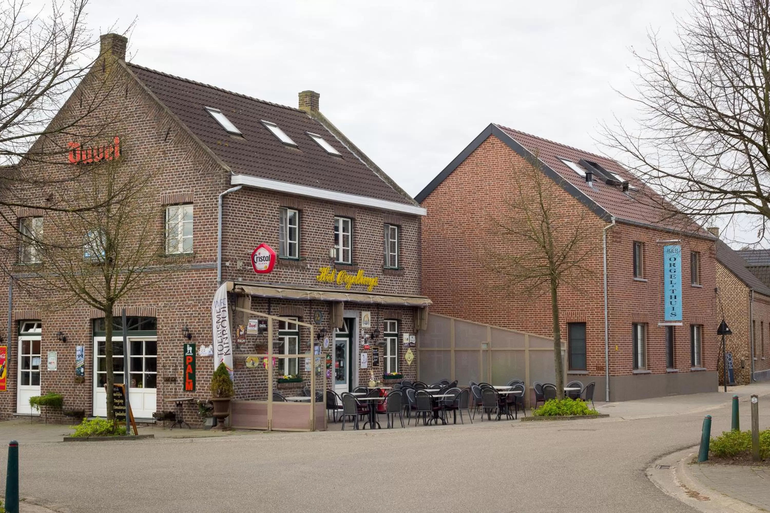 Facade/entrance, Property Building in B&B Orgel Thuis