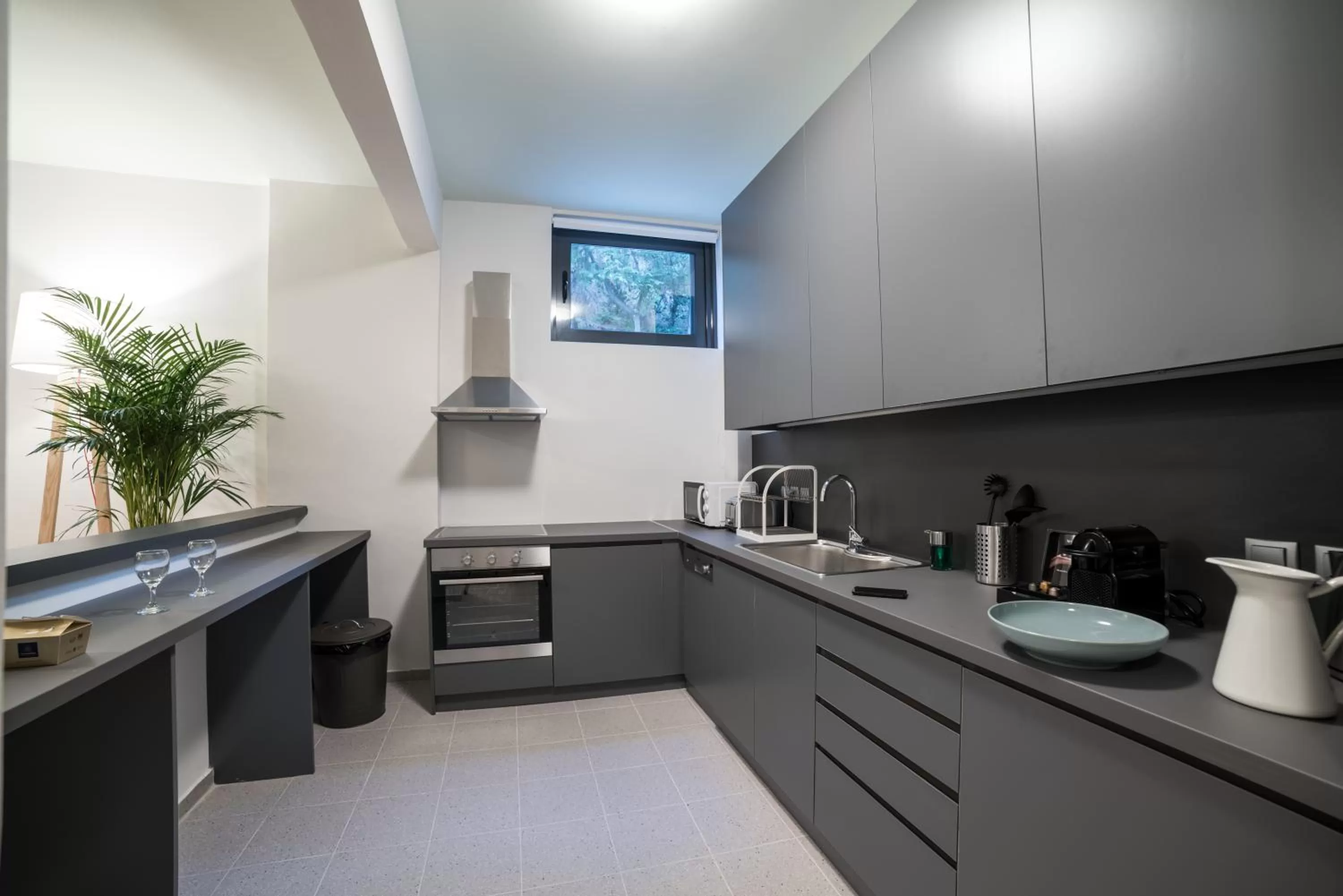 kitchen, Kitchen/Kitchenette in ZOIA The Hill by UPSTREET