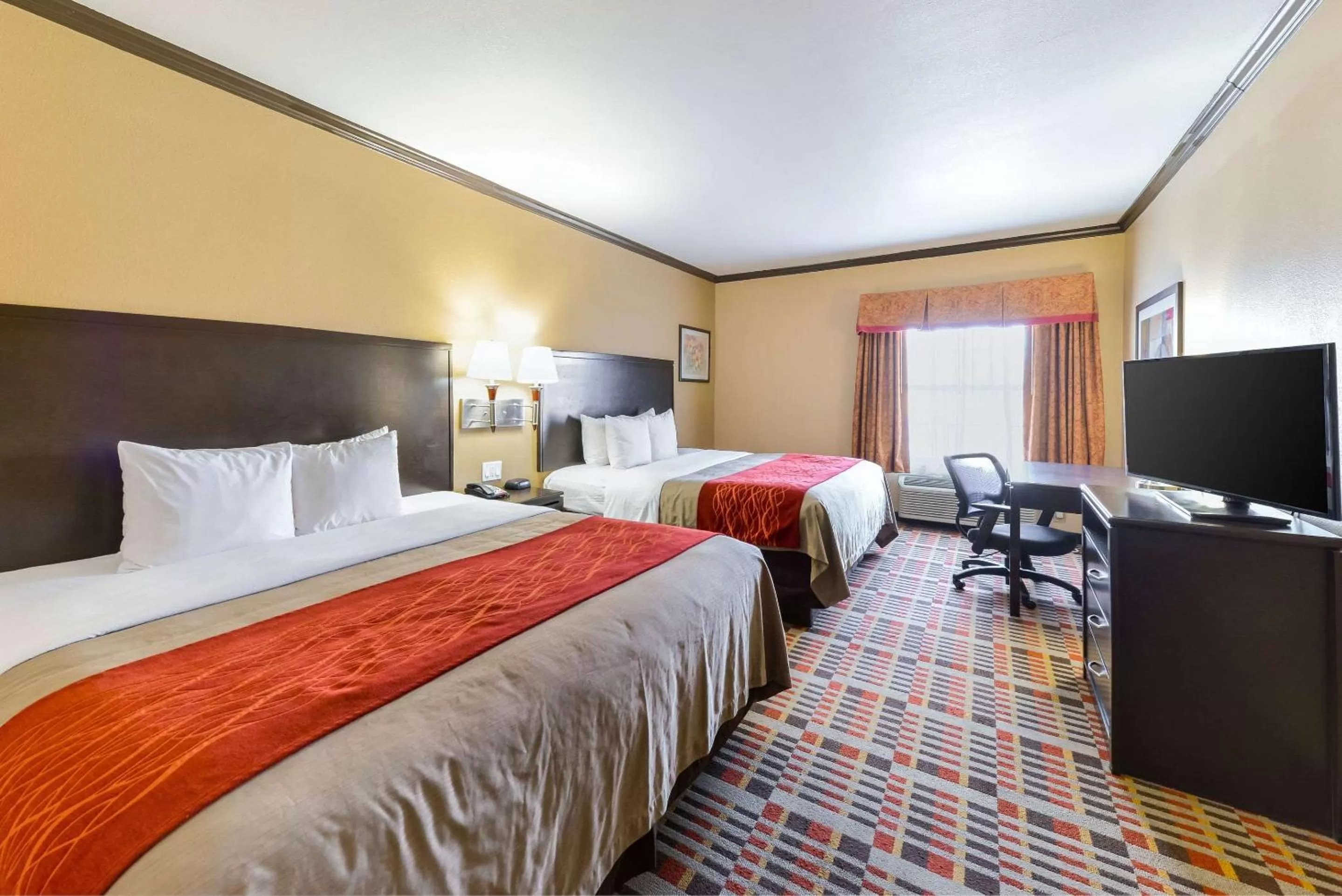 Photo of the whole room in Quality Inn & Suites Lubbock South