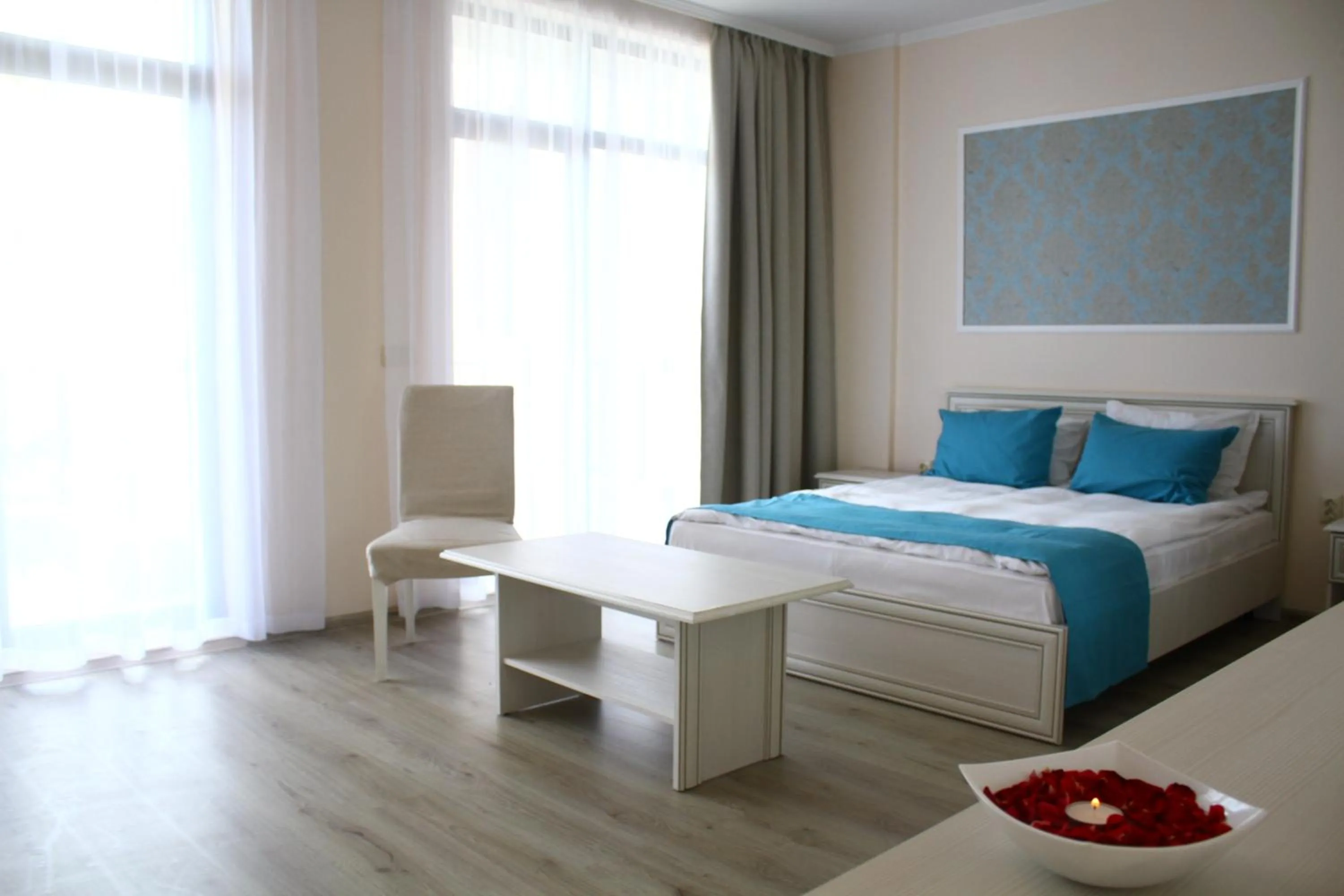 Photo of the whole room in White Rock Castle Suite Hotel & SPA