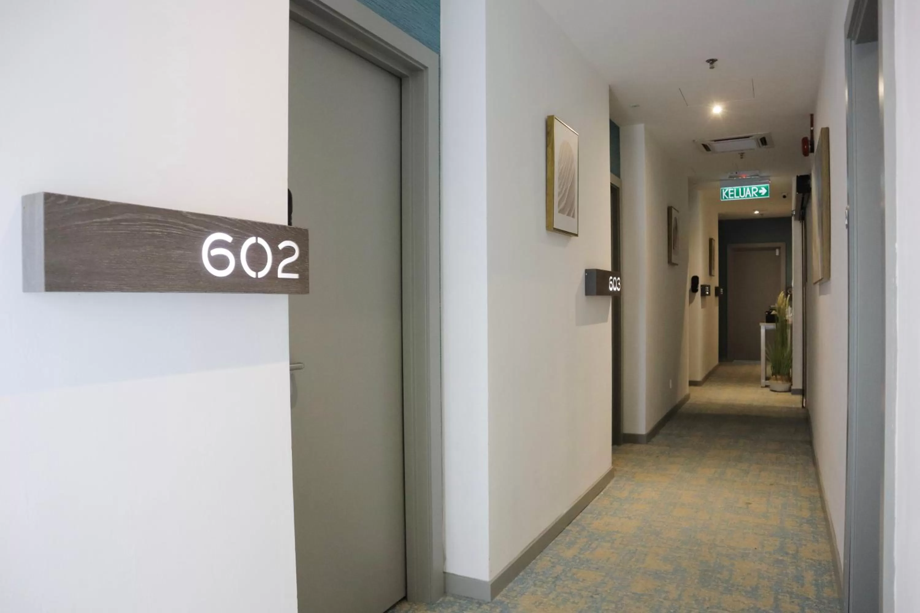 Decorative detail in Homi Breeze at Sutera Avenue 和逸微风