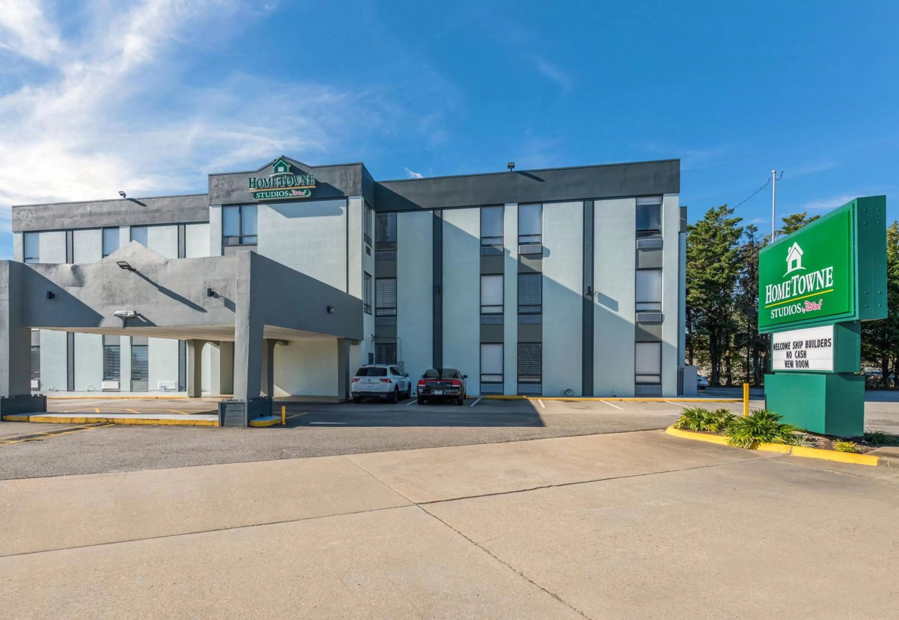 Property building in HomeTowne Studios by Red Roof Newport News - Hampton West