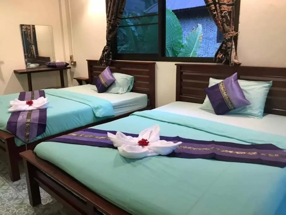 Photo of the whole room, Bed in Khao Sok River & Jungle Resort