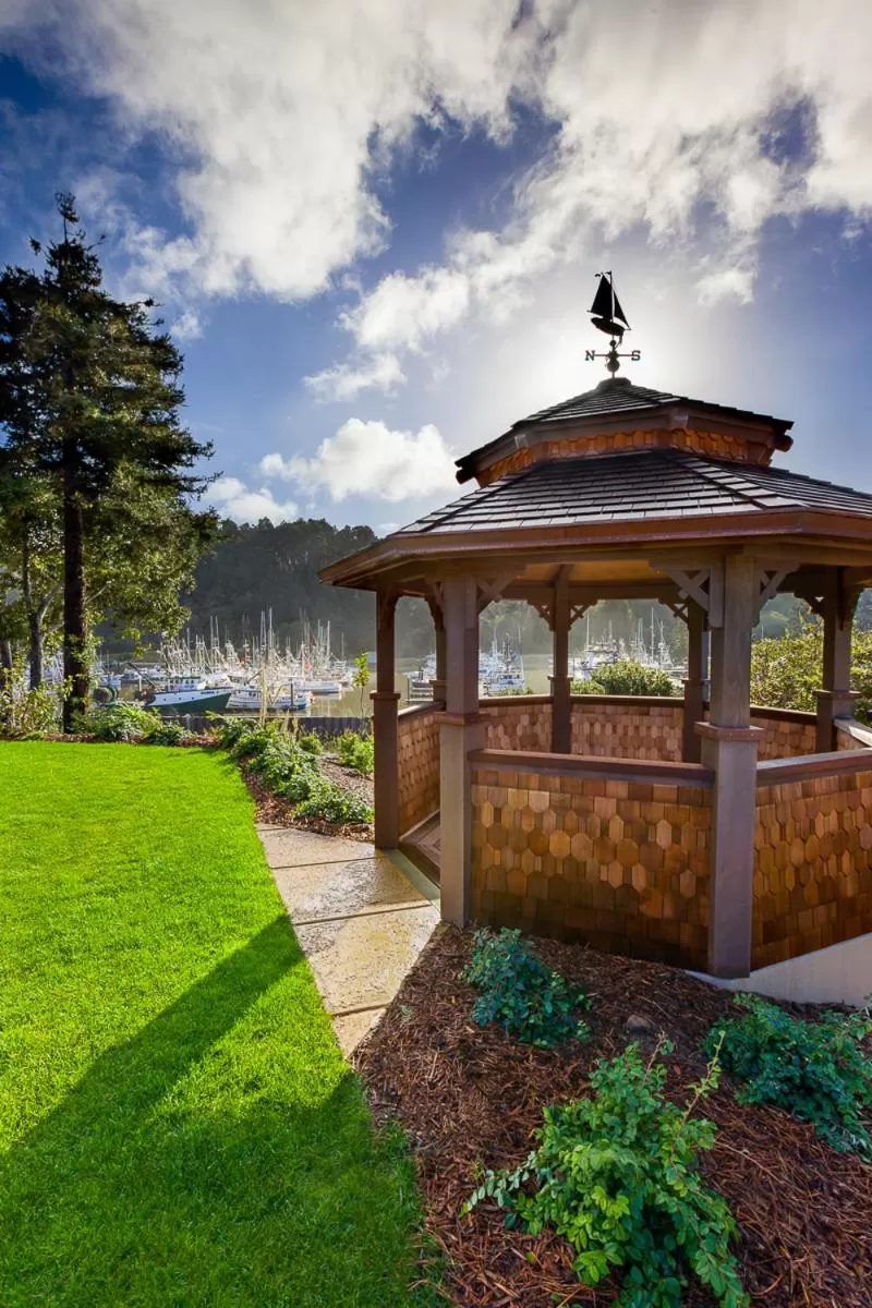 Garden in Noyo Harbor Inn