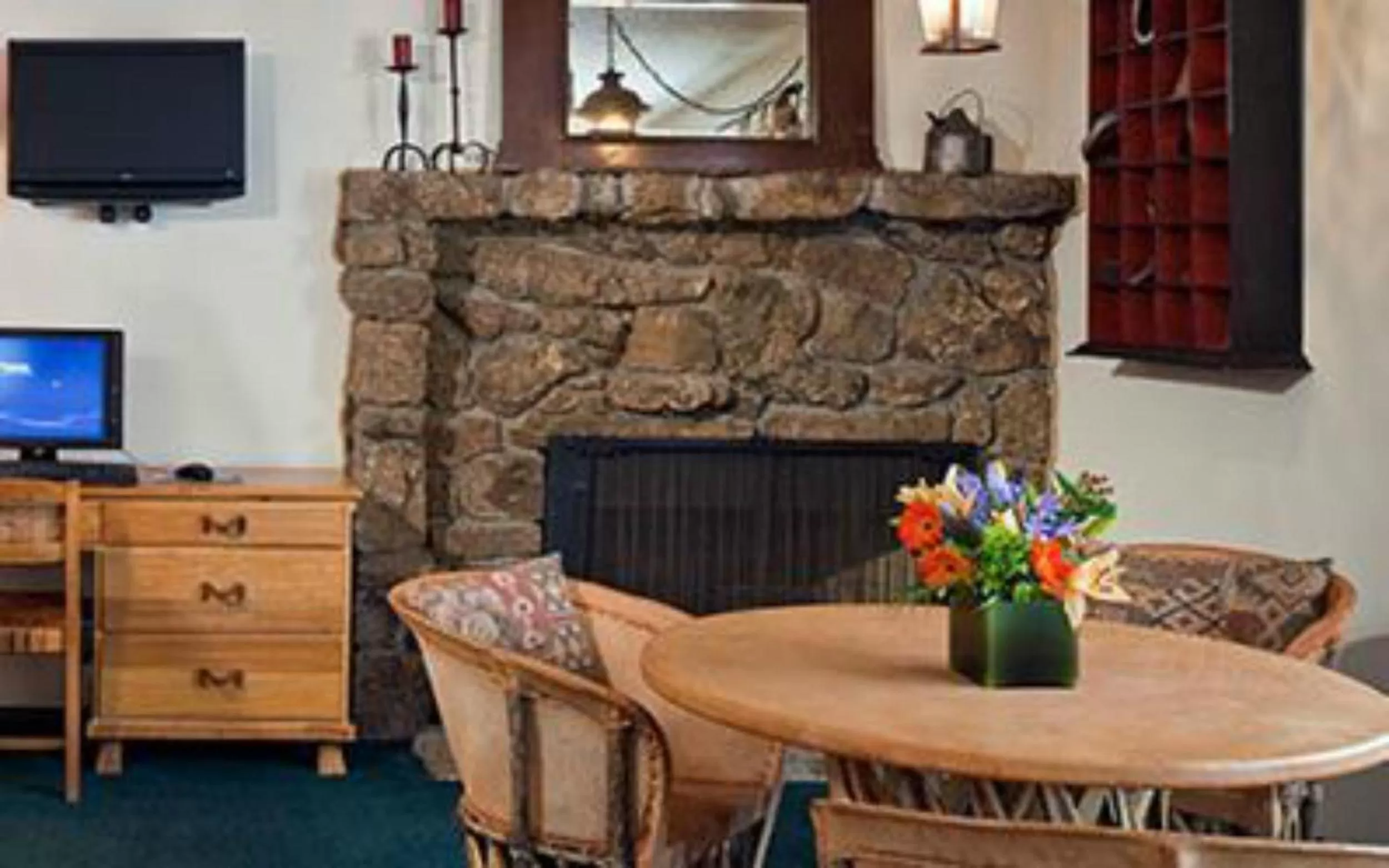 Facade/entrance in Branding Iron Motel