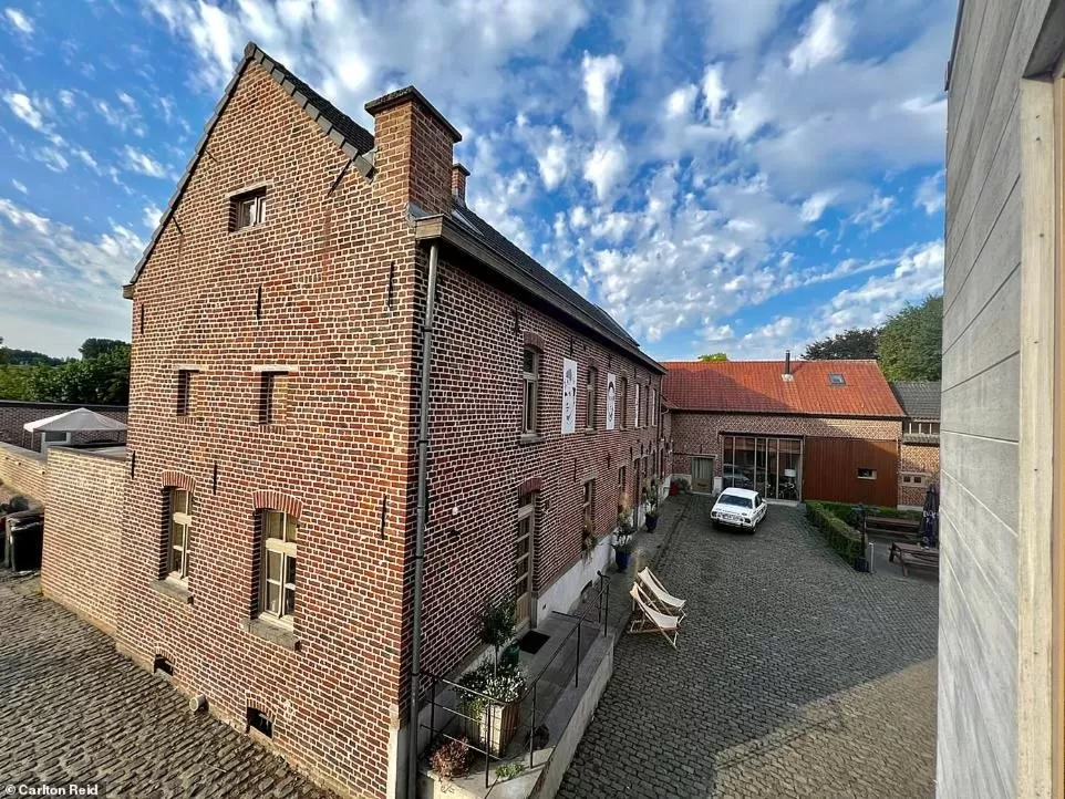 Property Building in Flandrien Hotel