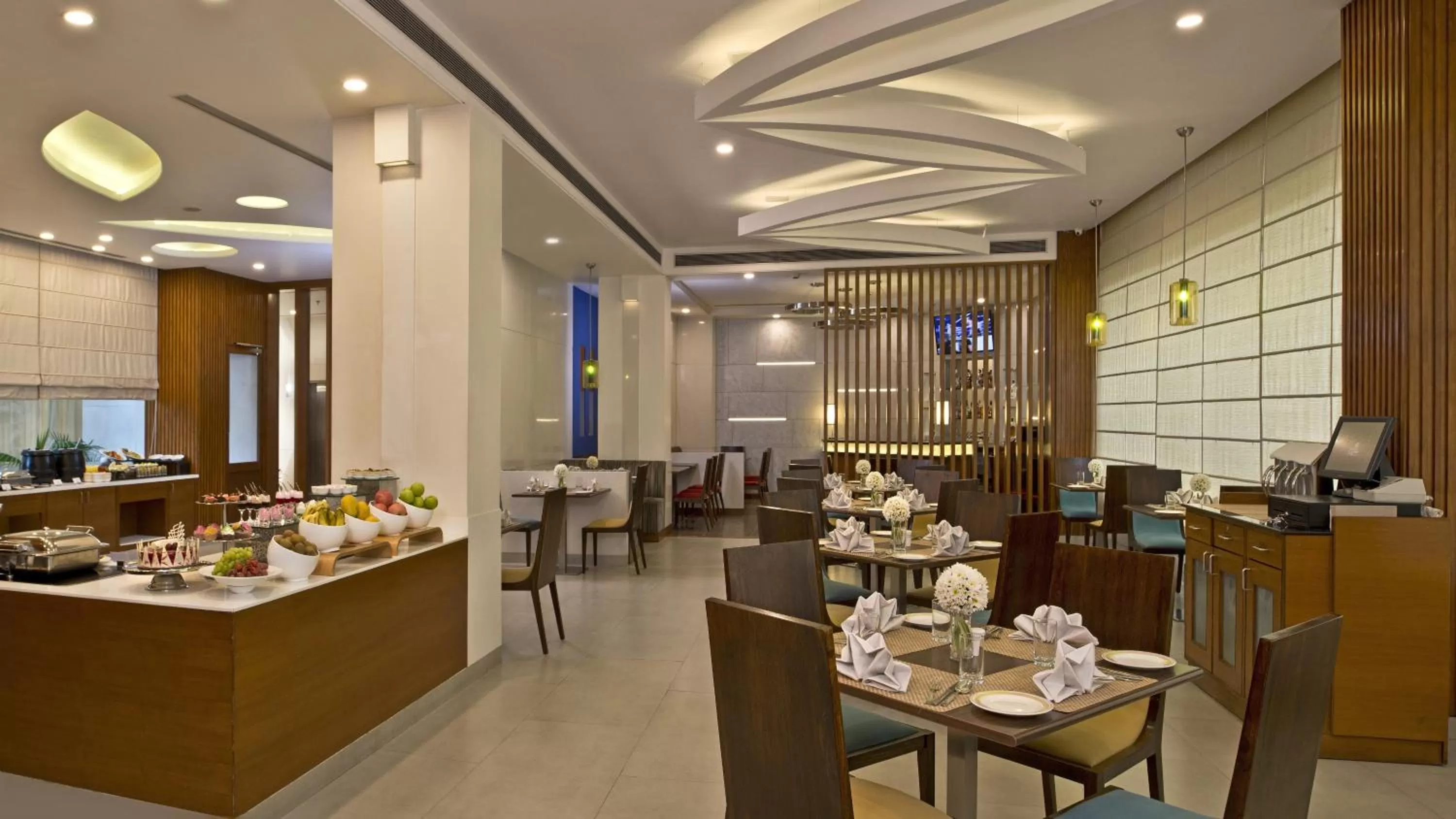 Restaurant/places to eat in Nirwana Hometel Jaipur- A Sarovar Hotel