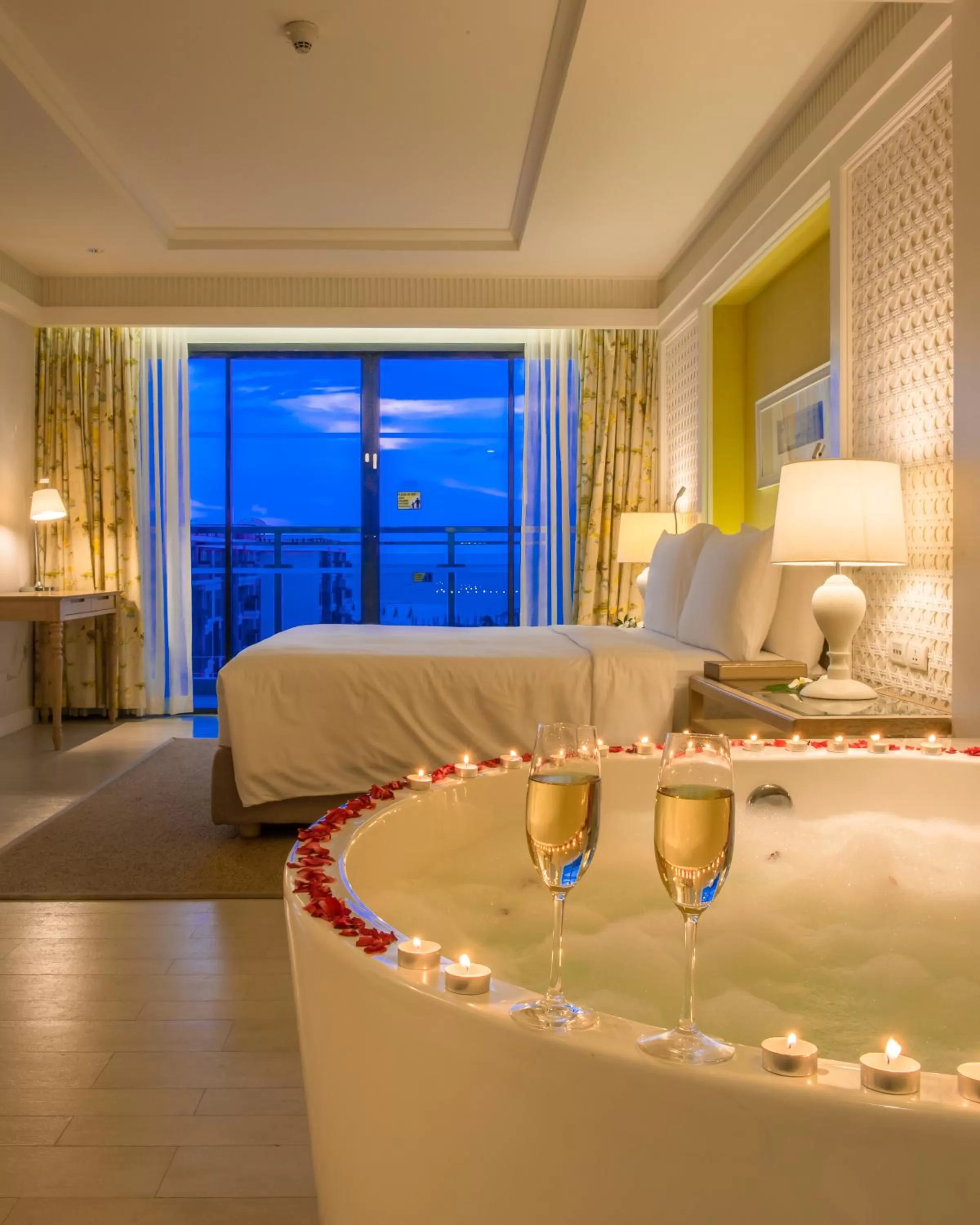 Bath, Bed in Amari Hua Hin