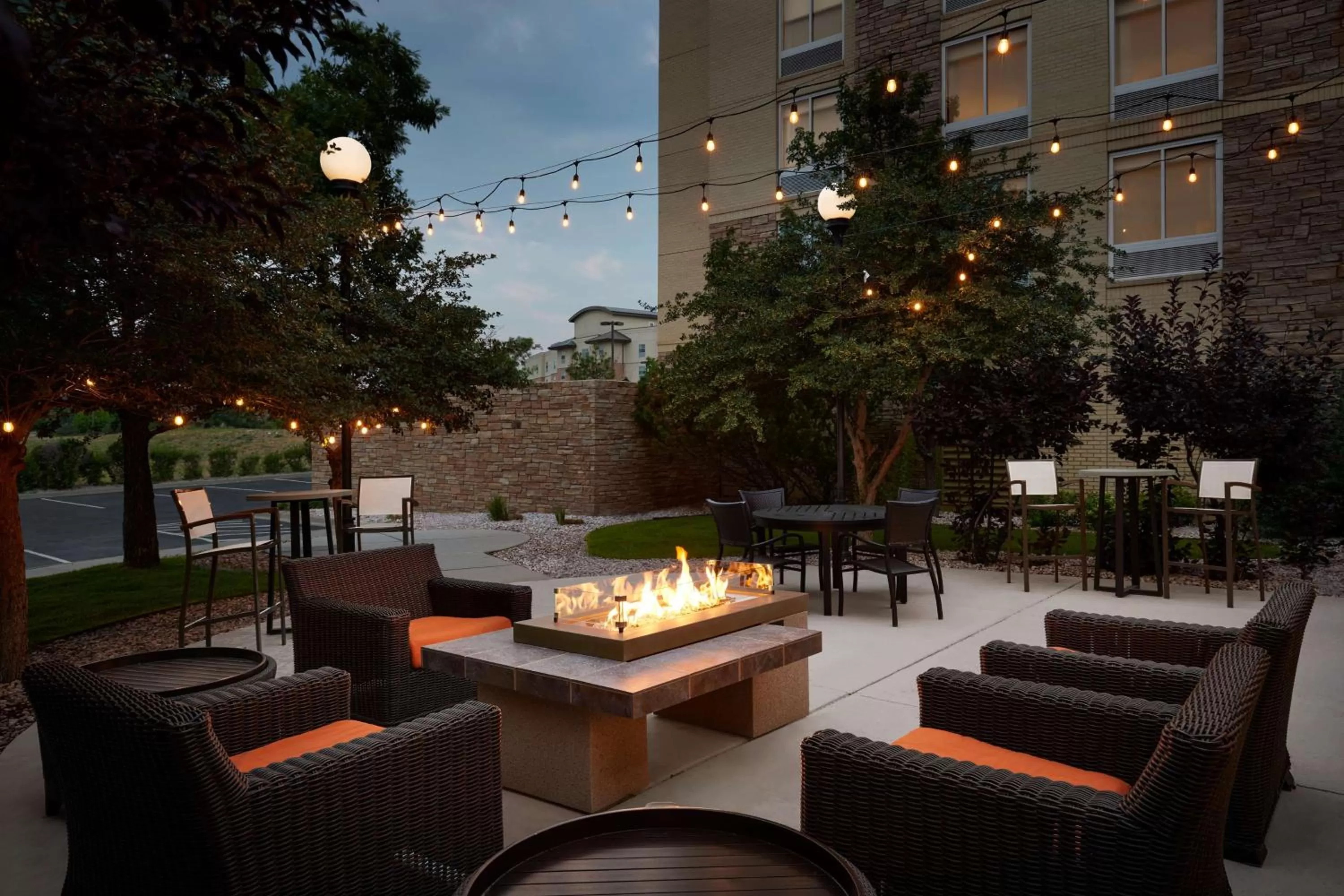 Patio in Hilton Garden Inn Denver South Park Meadows Area