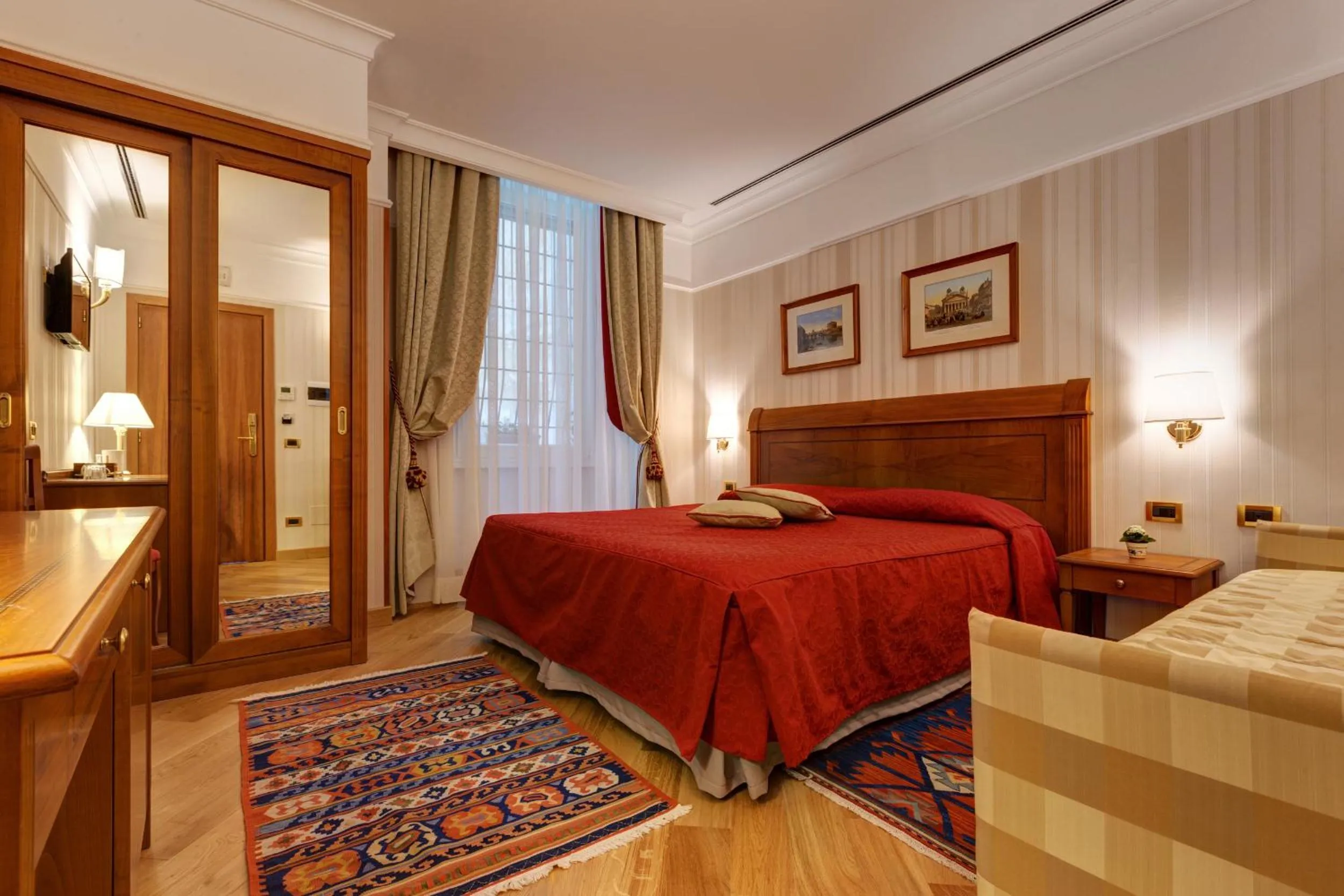 Photo of the whole room, Bed in Residenza RomaCentro