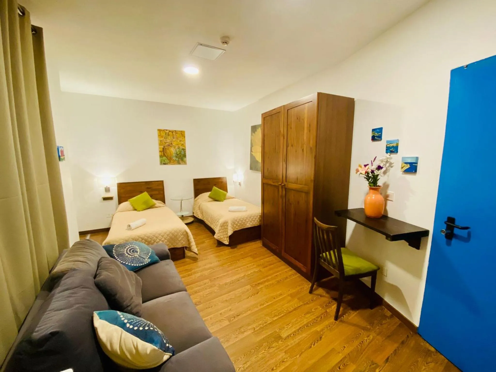 Bedroom, Bed in Marco Polo Party Hostel