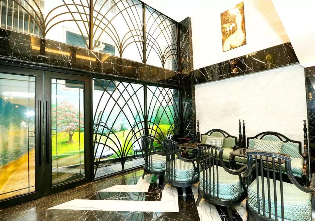 Property building in Hanoi Emerald Waters Hotel Valley