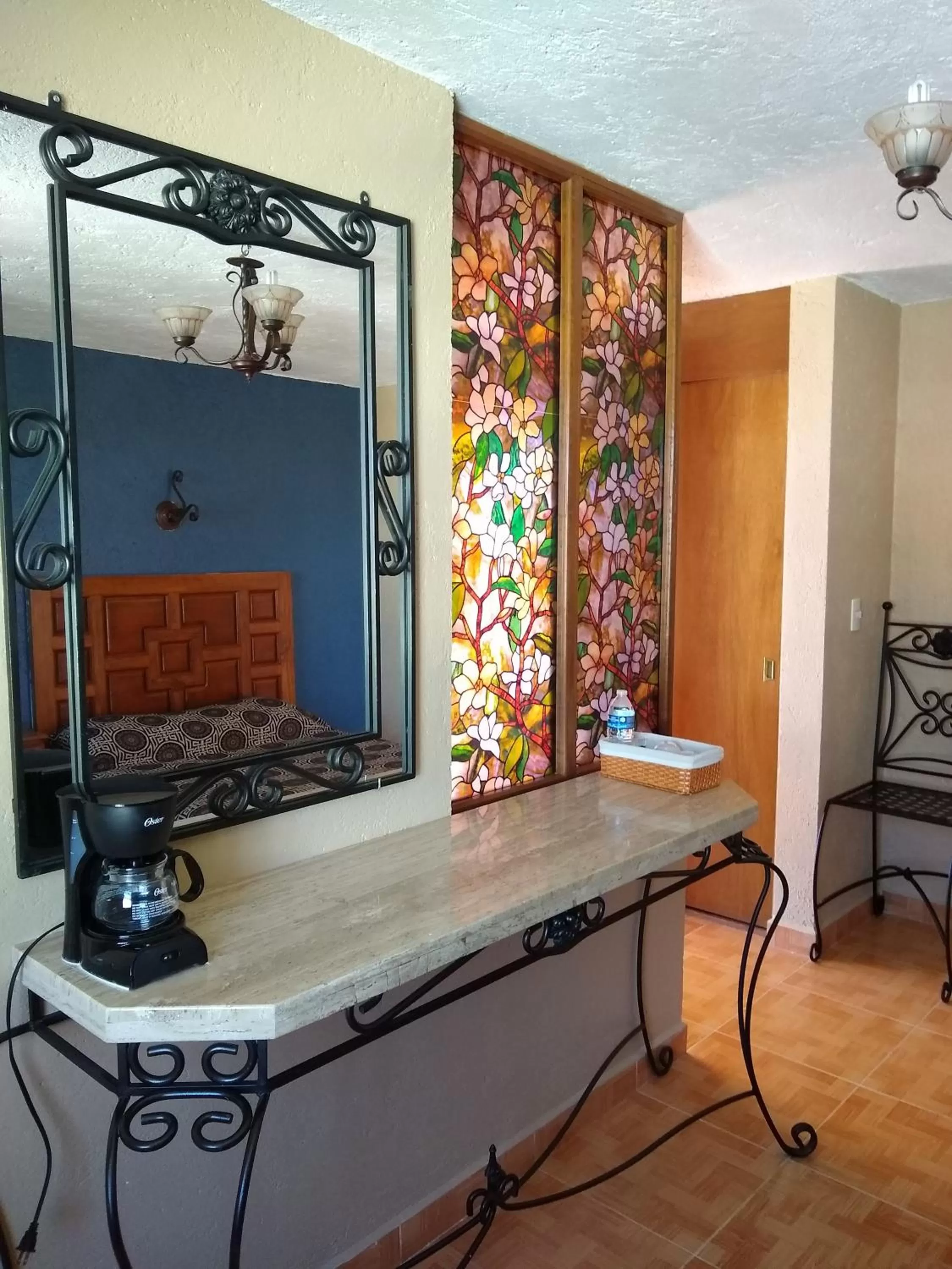 TV and multimedia, Bed in Hotel Santa Barbara