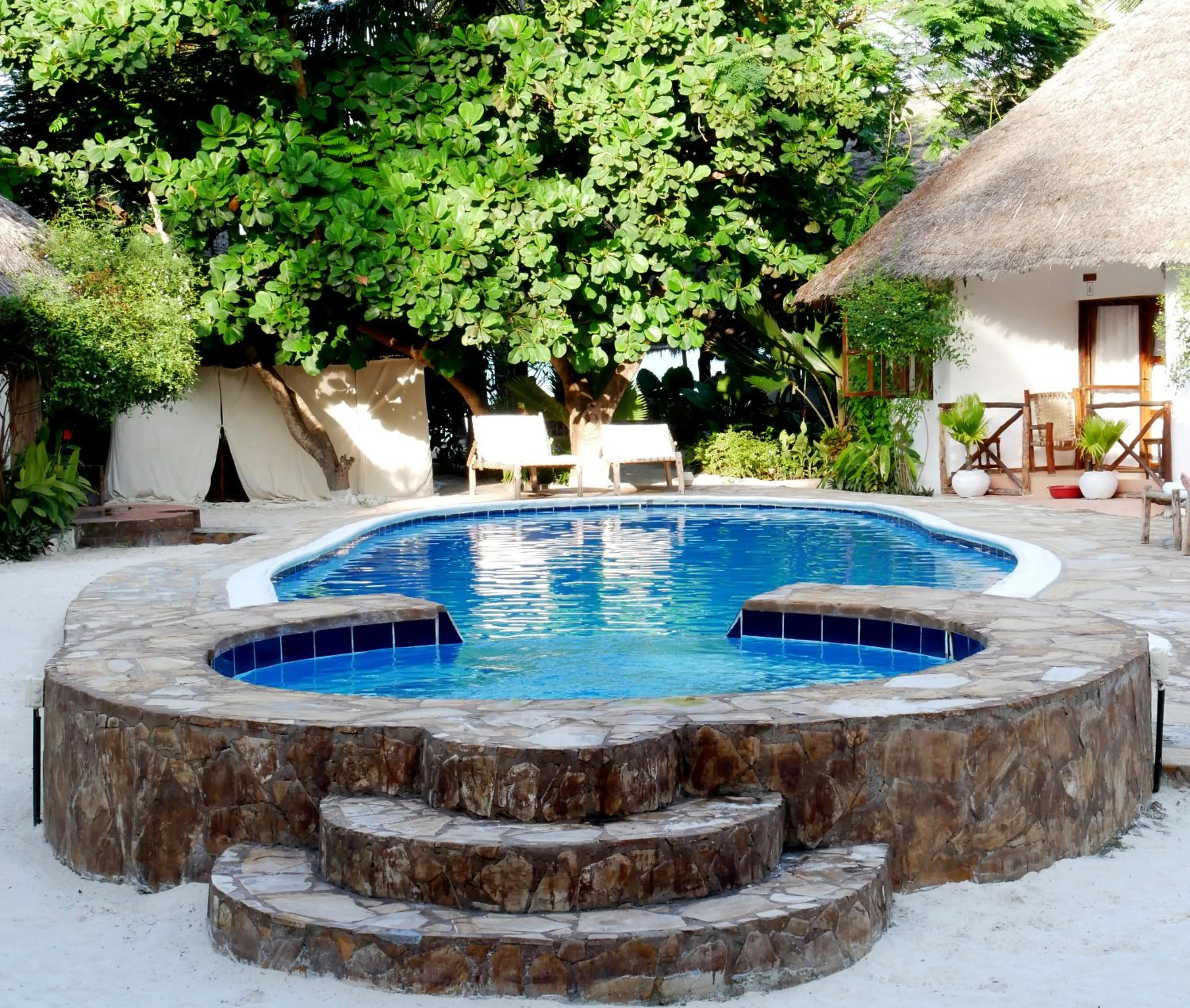 Swimming pool in Sea View Lodge Boutique Hotel