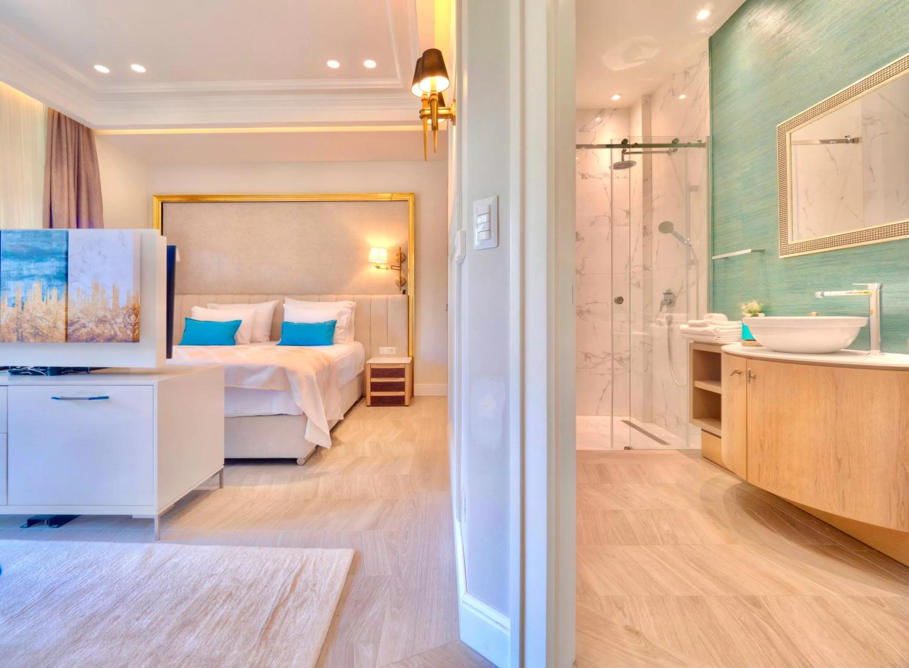 Bathroom, Bed in PERLA Apartments