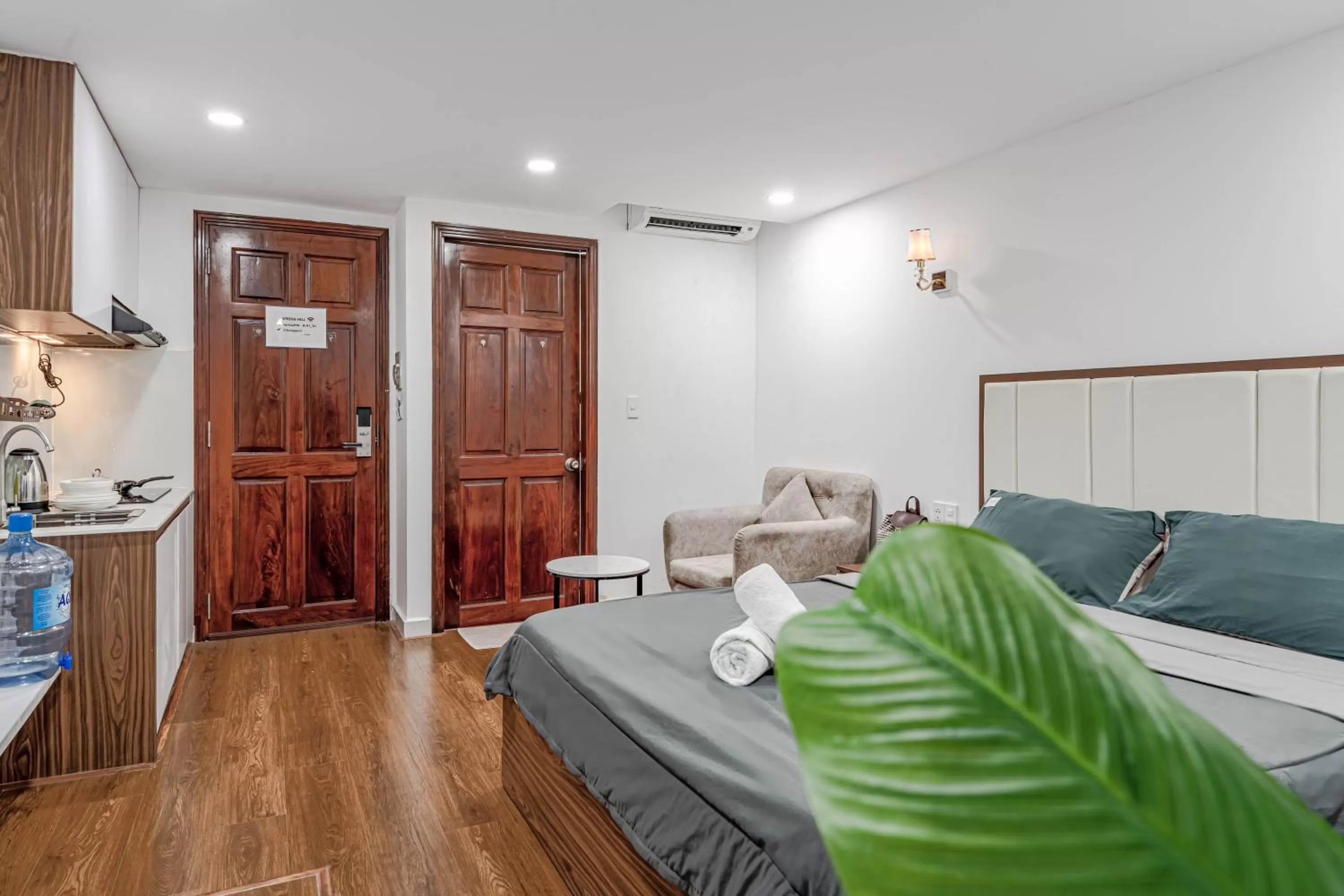 Bed in Spring Hill Apartment -The High Class