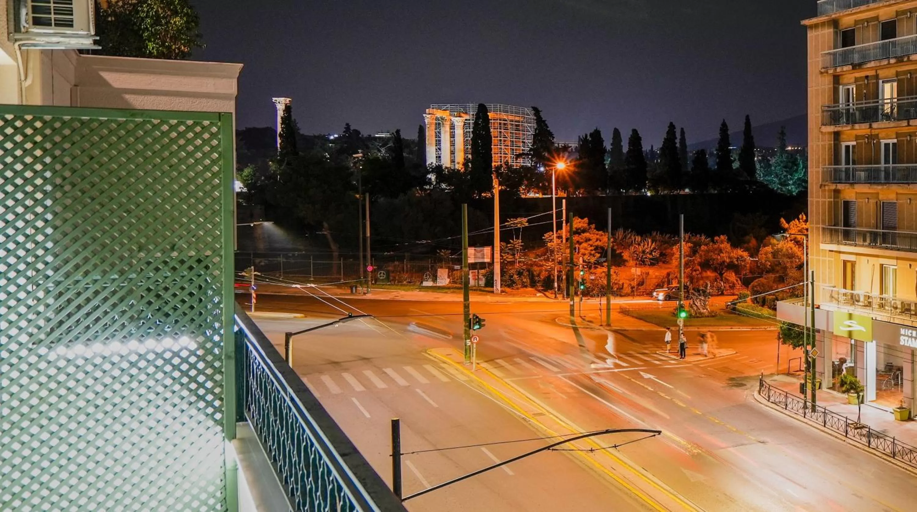 Night in CASA DIVINUS SUITES