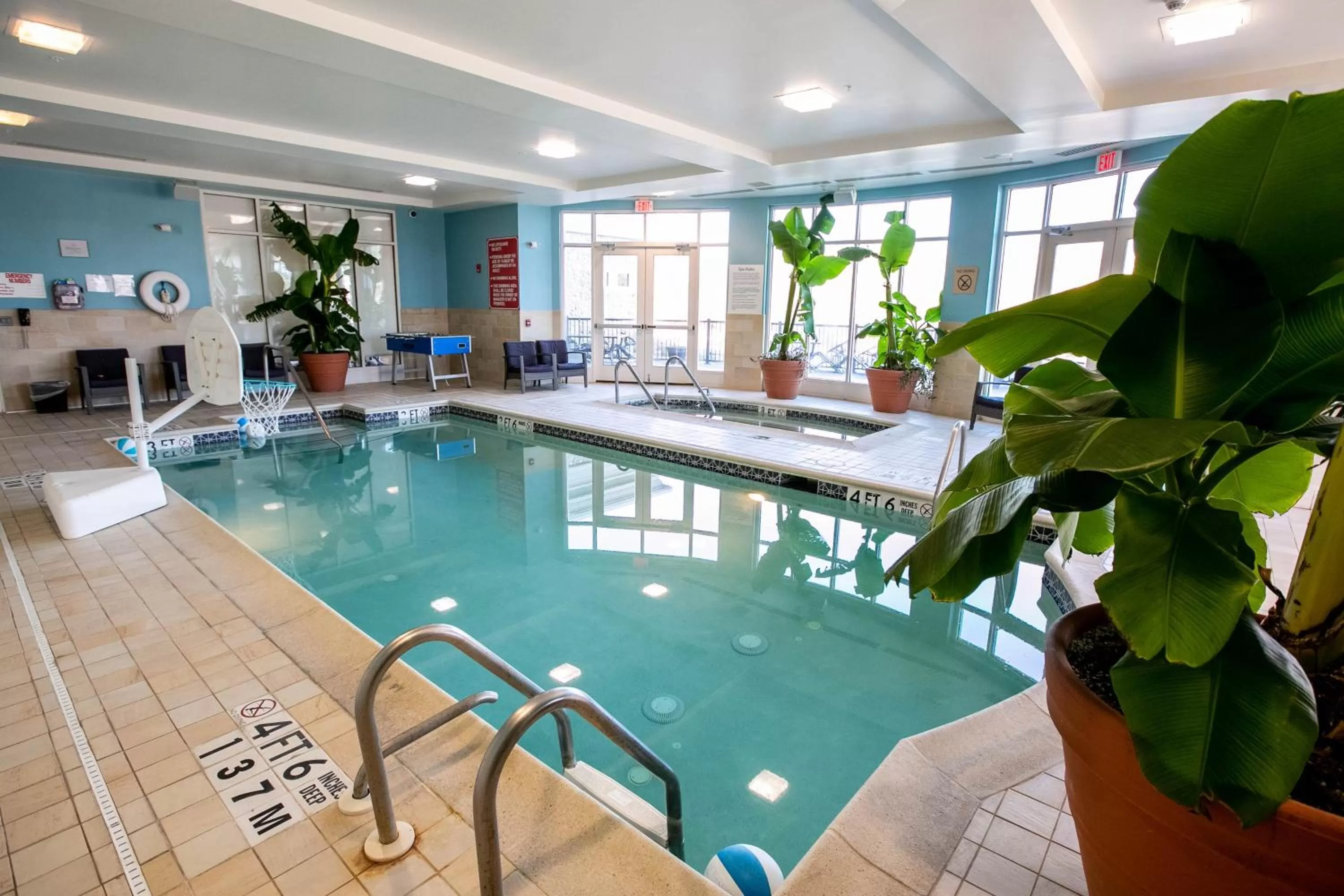 Swimming pool in Holiday Inn Manahawkin/Long Beach Island by IHG