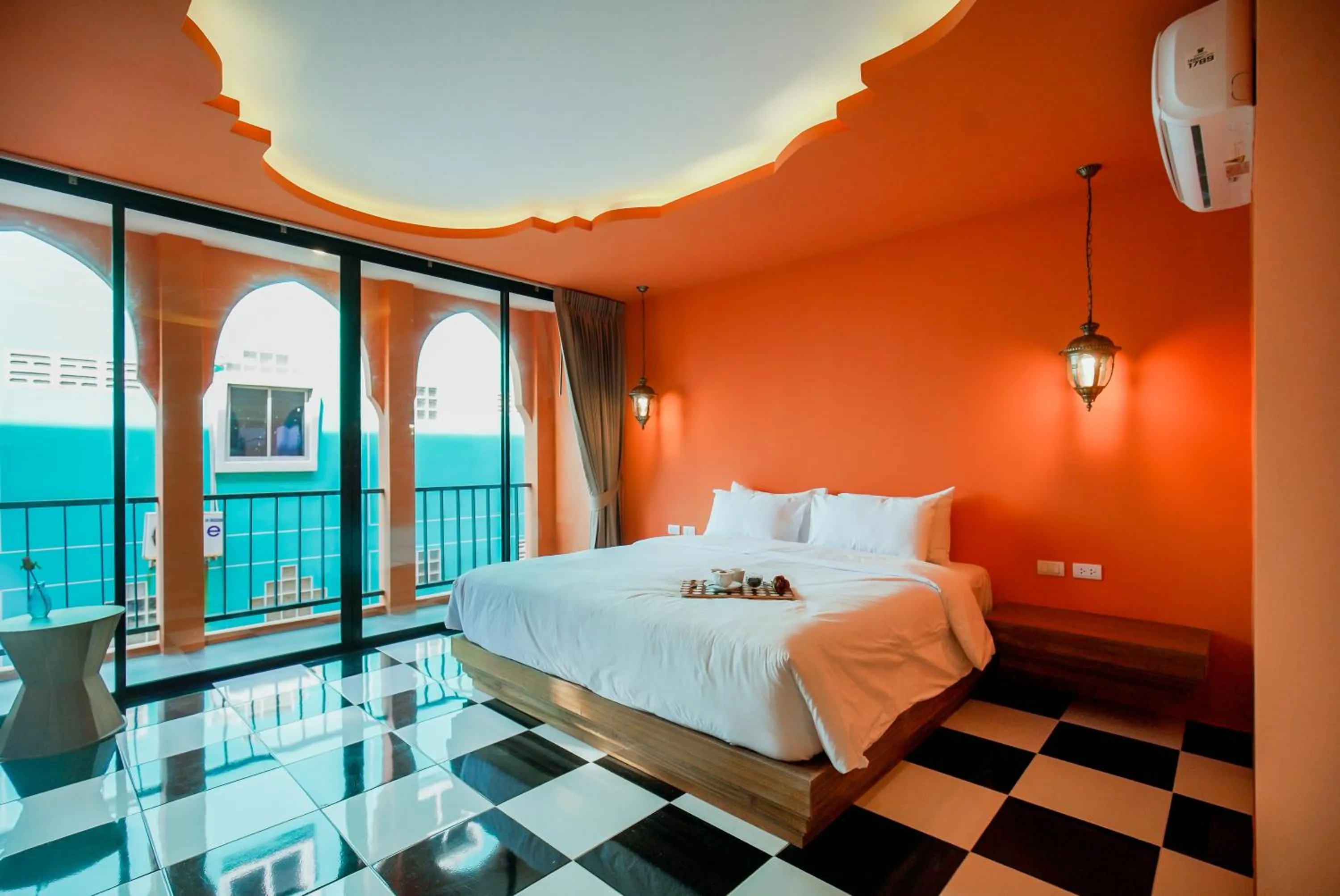 Photo of the whole room, Bed in Khaleej Mass Hotel Patong