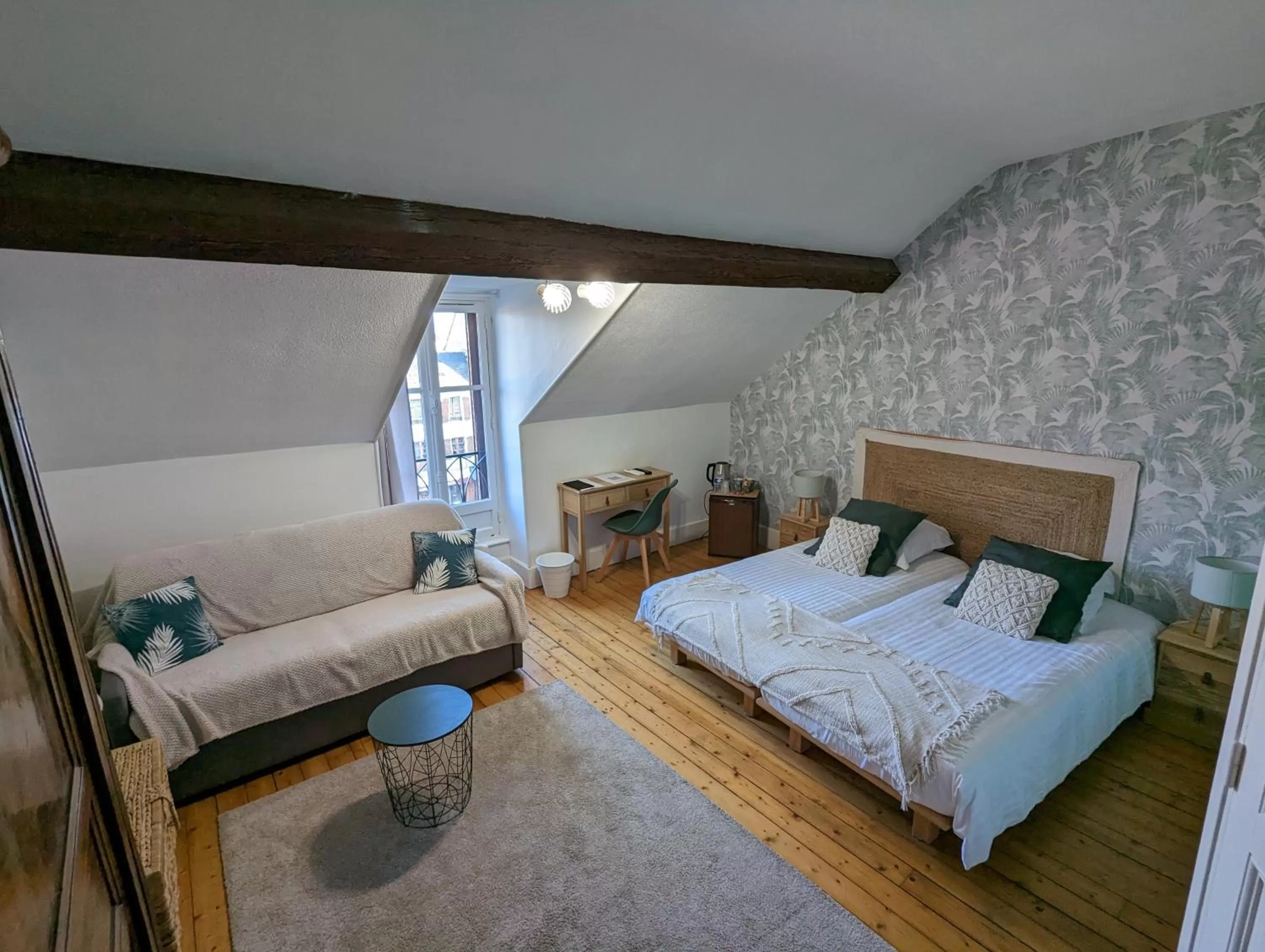 Photo of the whole room, Bed in Logis Hotel La Tourelle du Beffroi