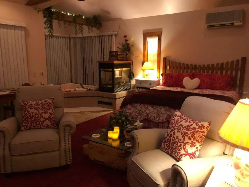 Deluxe King Suite in HIllside Farm B & B