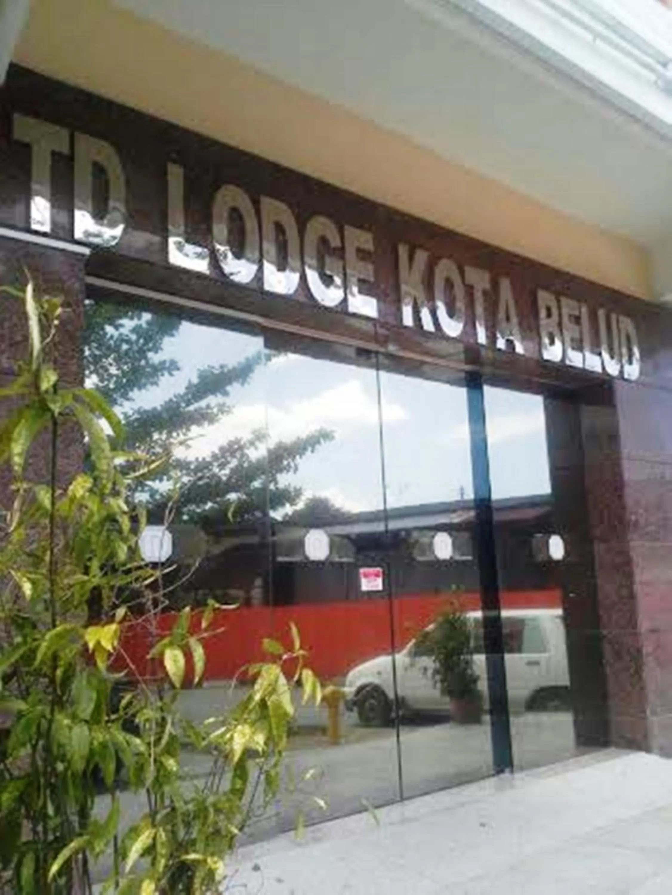 Facade/entrance in TD Lodge Kota Belud